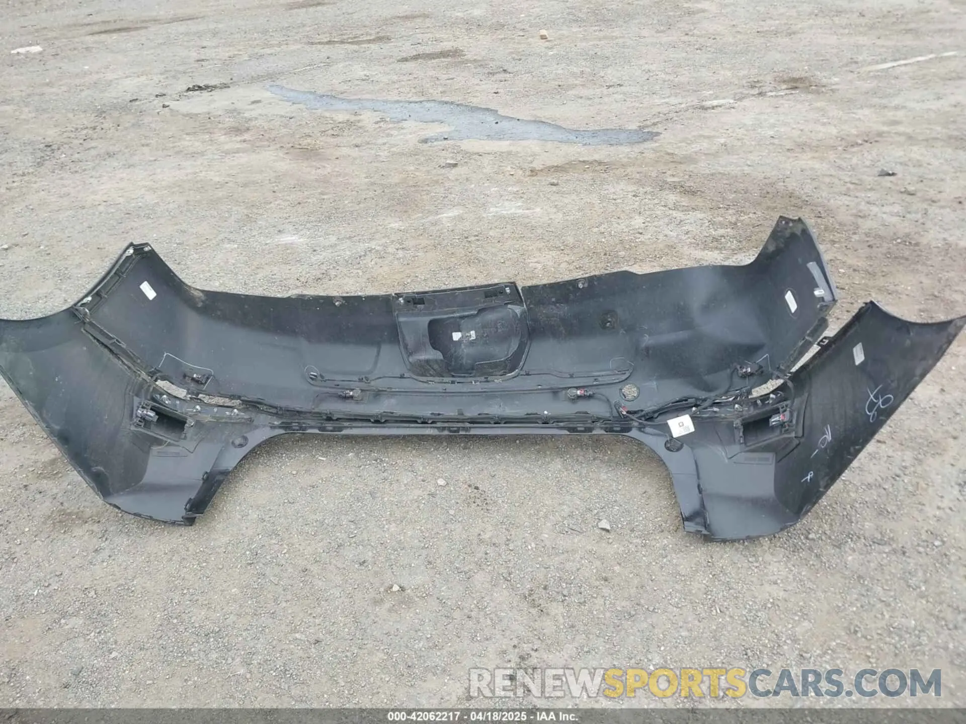 12 Photograph of a damaged car 3GNAXUEG9PL268580 CHEVROLET EQUINOX 2023