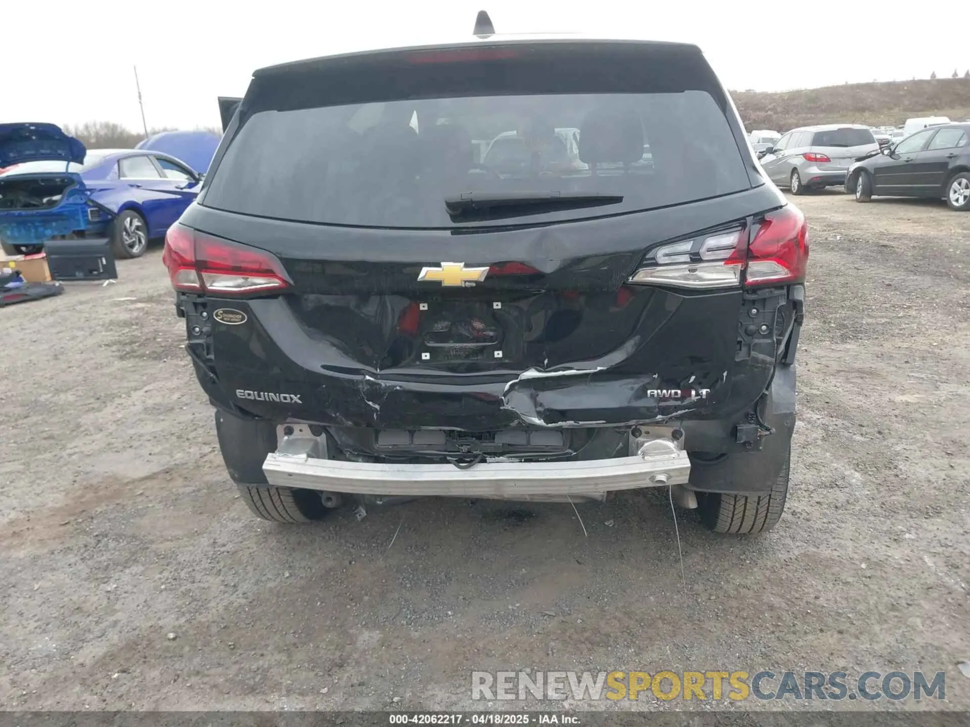 6 Photograph of a damaged car 3GNAXUEG9PL268580 CHEVROLET EQUINOX 2023