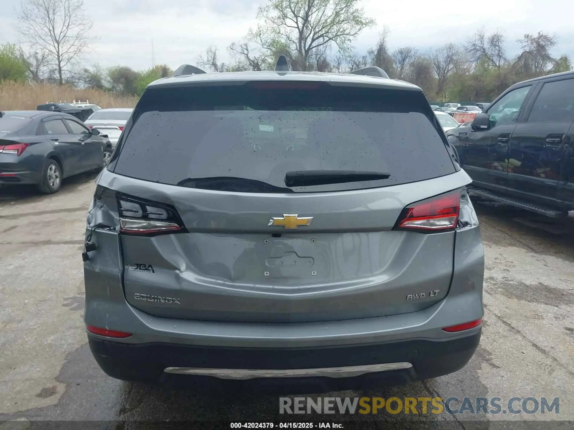 17 Photograph of a damaged car 3GNAXUEGXPS189604 CHEVROLET EQUINOX 2023