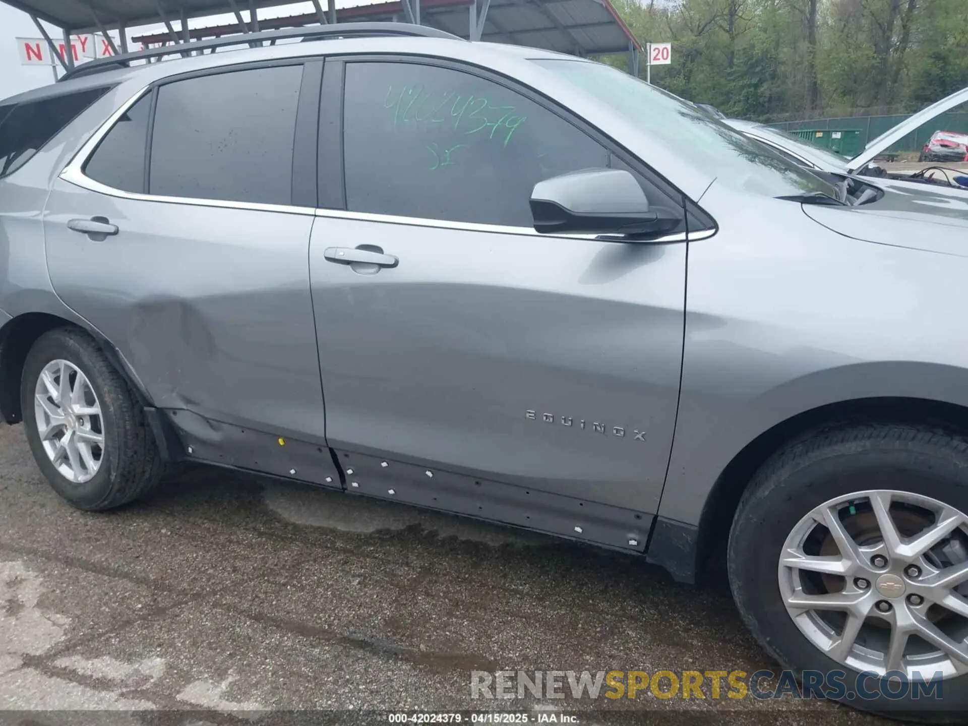 6 Photograph of a damaged car 3GNAXUEGXPS189604 CHEVROLET EQUINOX 2023