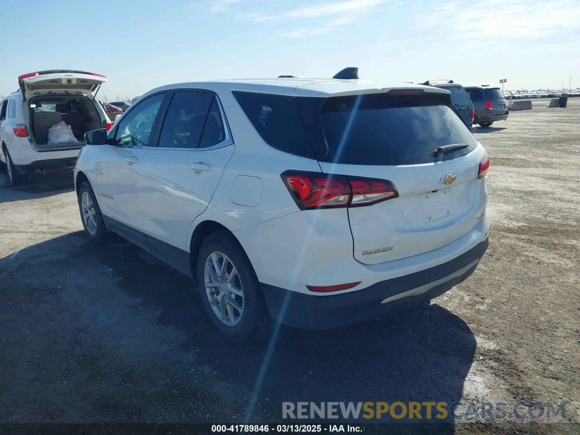 3 Photograph of a damaged car 3GNAXUEGXPS210421 CHEVROLET EQUINOX 2023