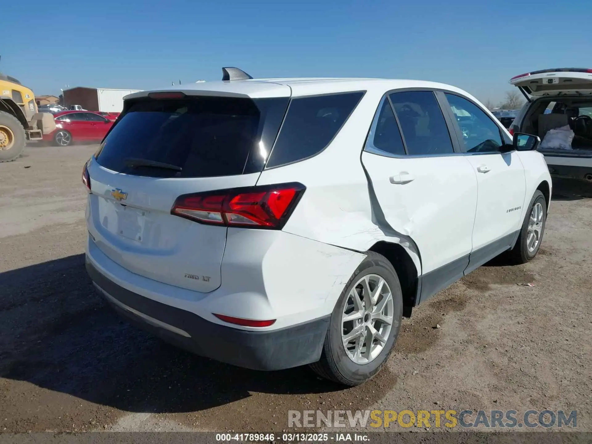 4 Photograph of a damaged car 3GNAXUEGXPS210421 CHEVROLET EQUINOX 2023