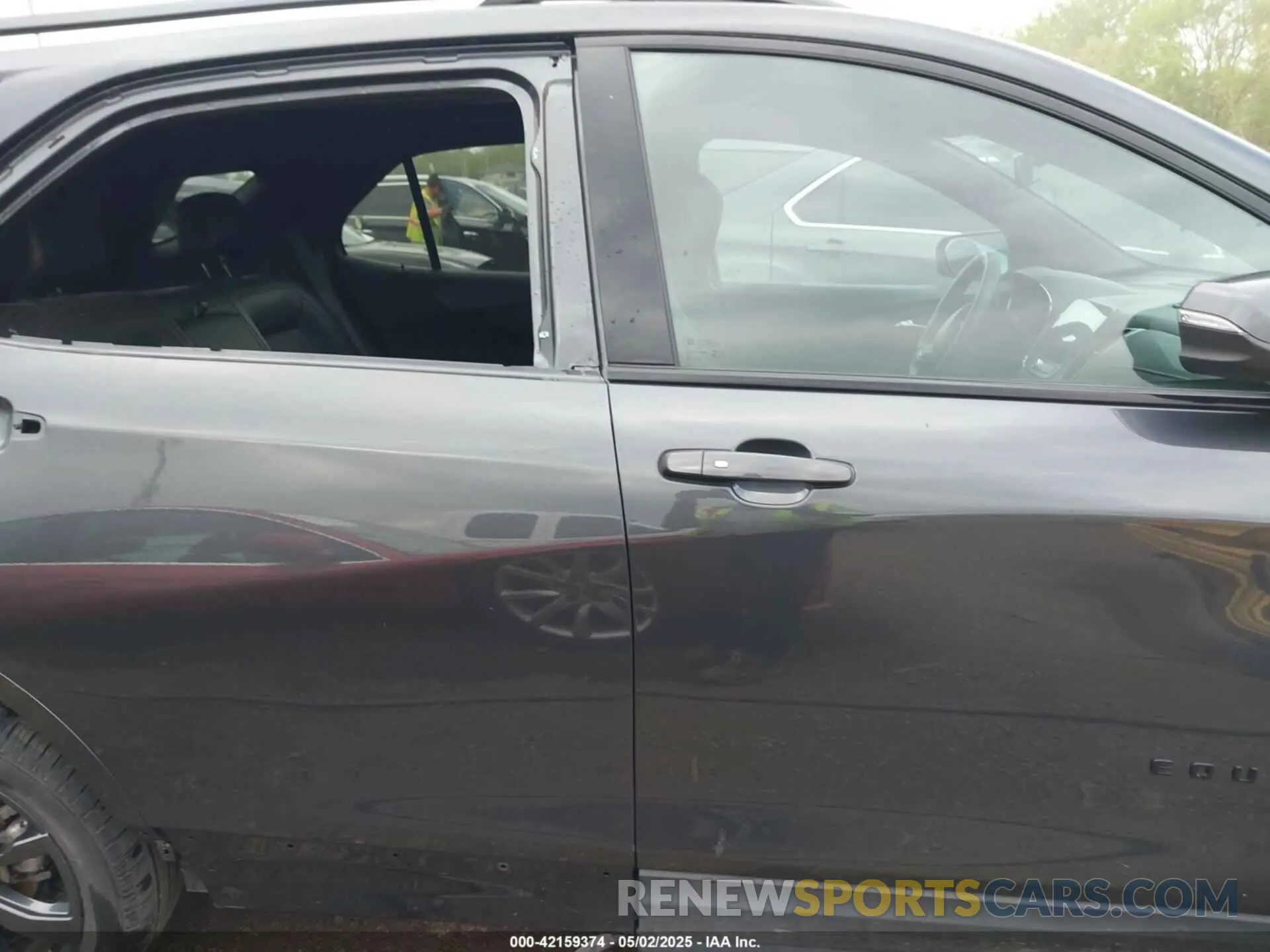 14 Photograph of a damaged car 3GNAXWEG3PS193182 CHEVROLET EQUINOX 2023