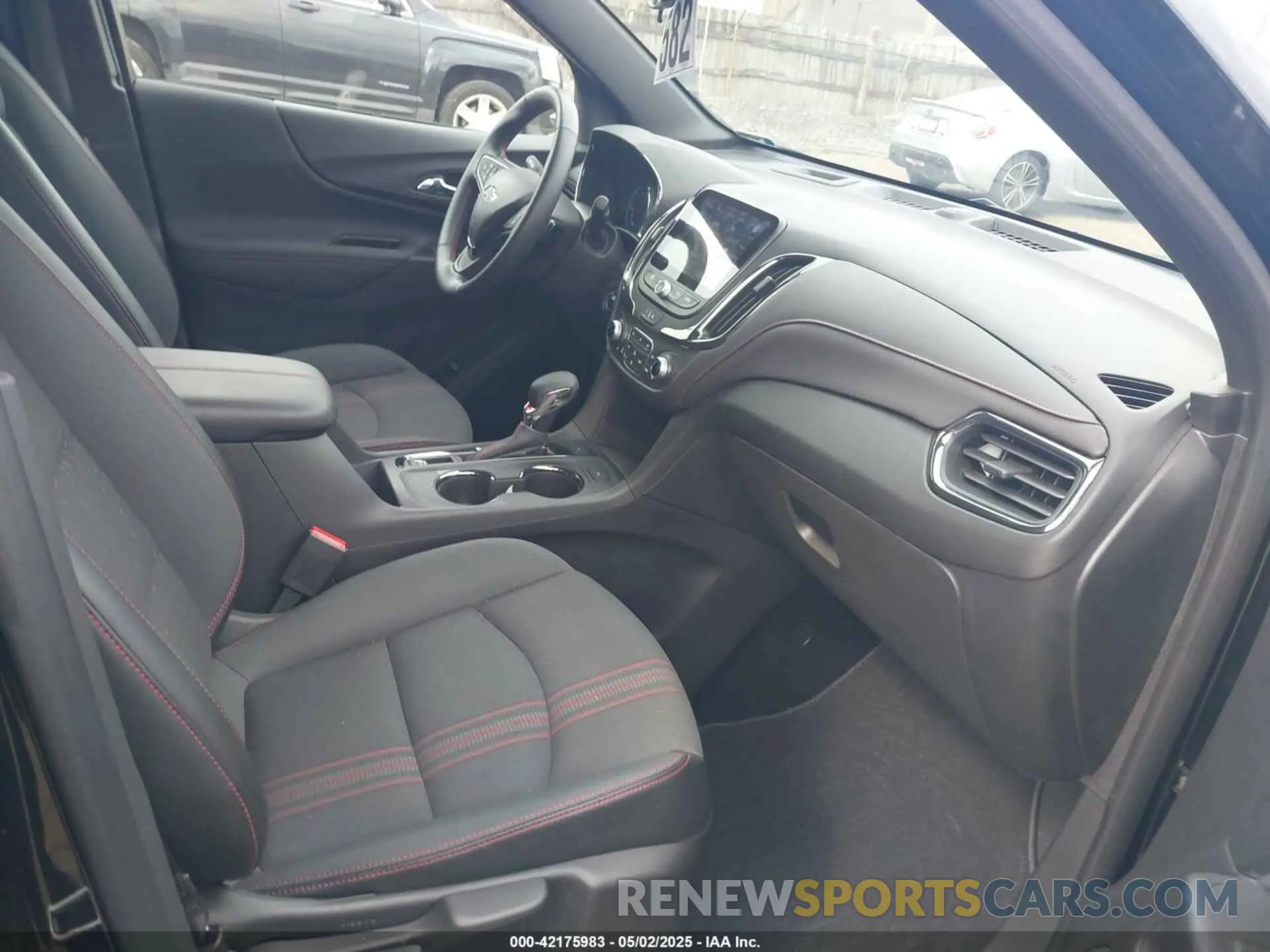 5 Photograph of a damaged car 3GNAXWEG5PL233000 CHEVROLET EQUINOX 2023