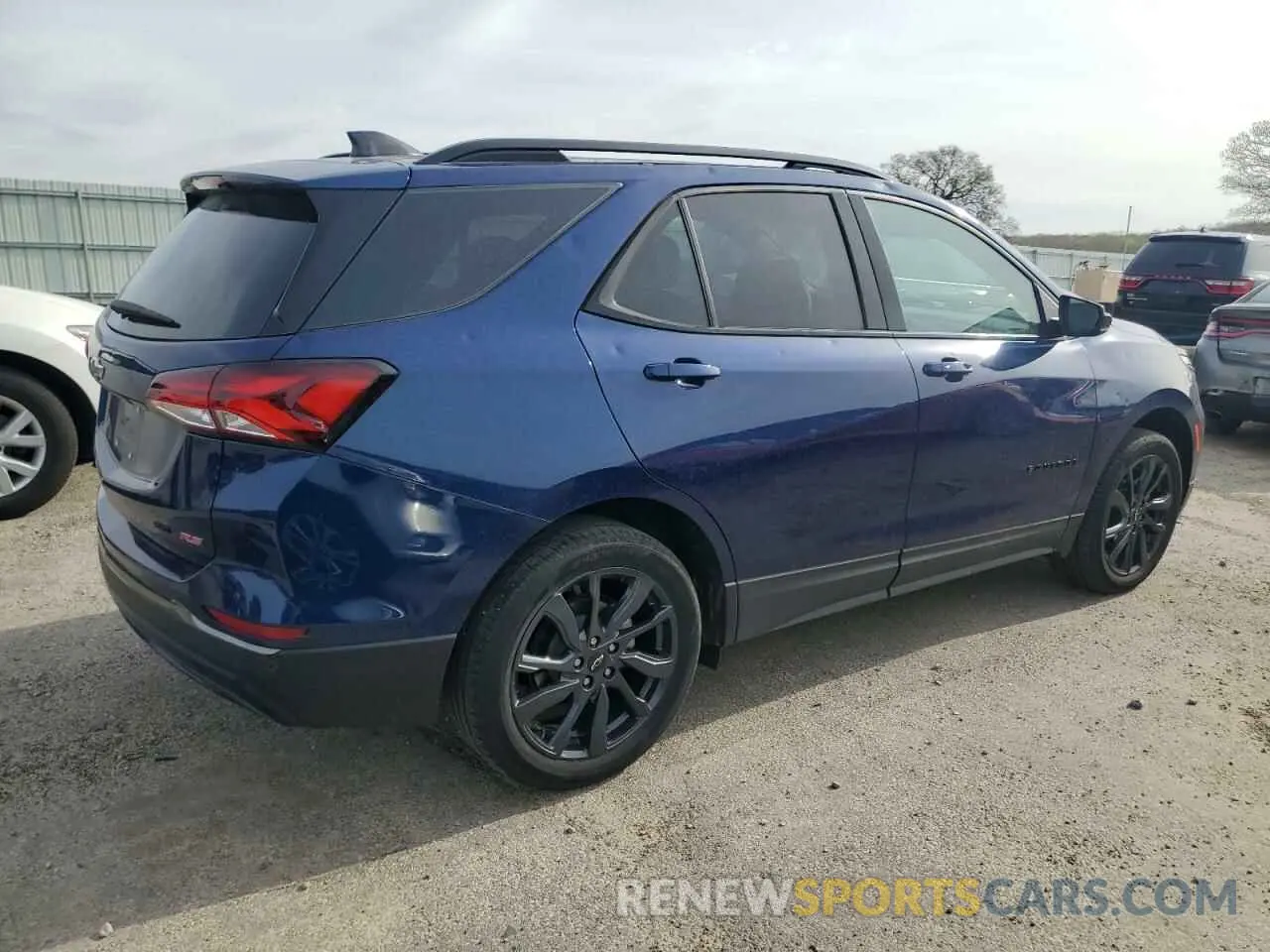 3 Photograph of a damaged car 3GNAXWEG8PL194614 CHEVROLET EQUINOX 2023