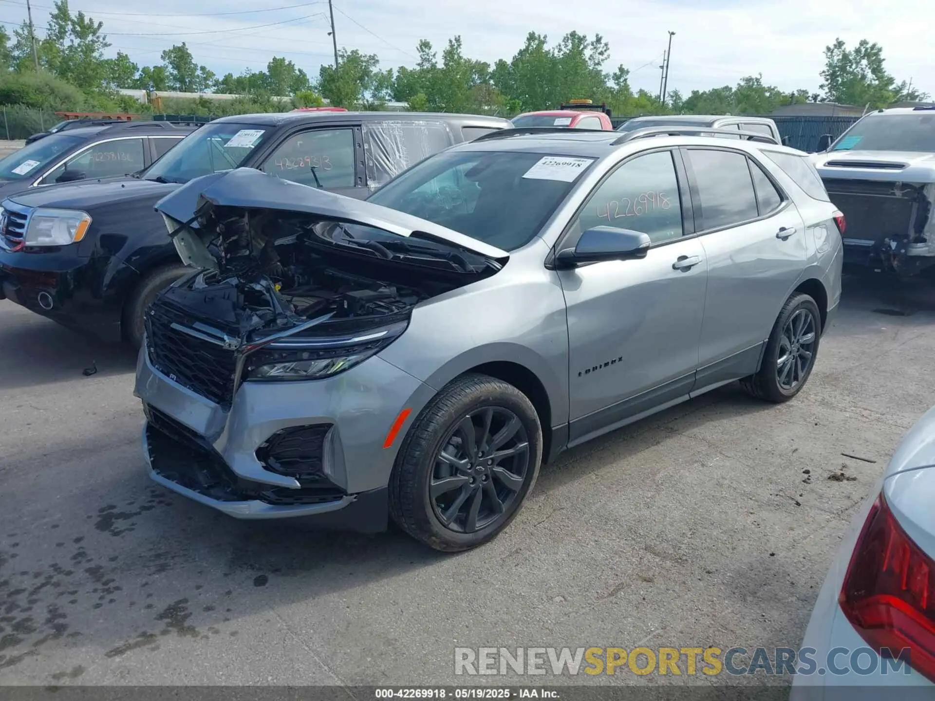 2 Photograph of a damaged car 3GNAXWEG9PL158091 CHEVROLET EQUINOX 2023