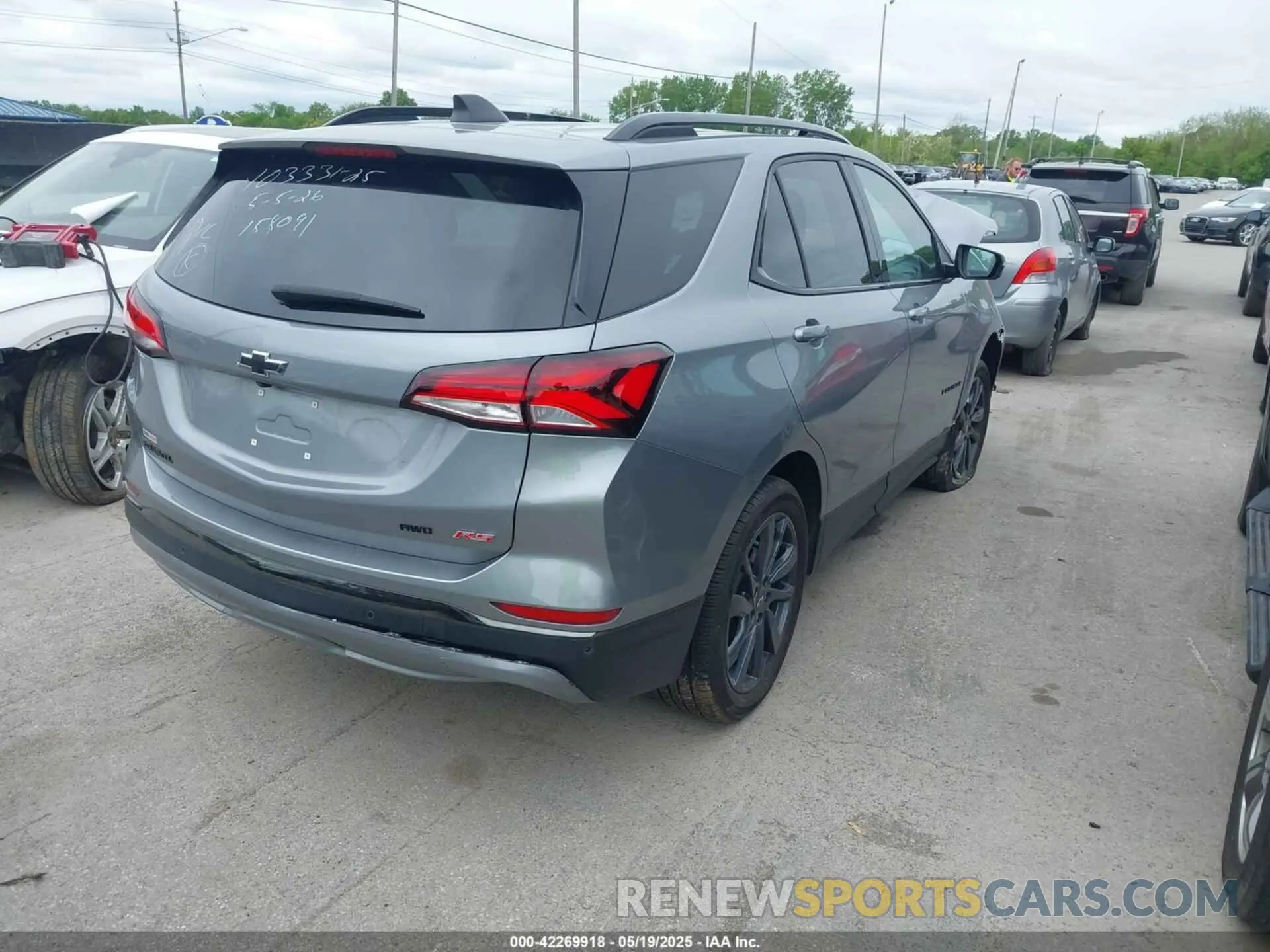 4 Photograph of a damaged car 3GNAXWEG9PL158091 CHEVROLET EQUINOX 2023