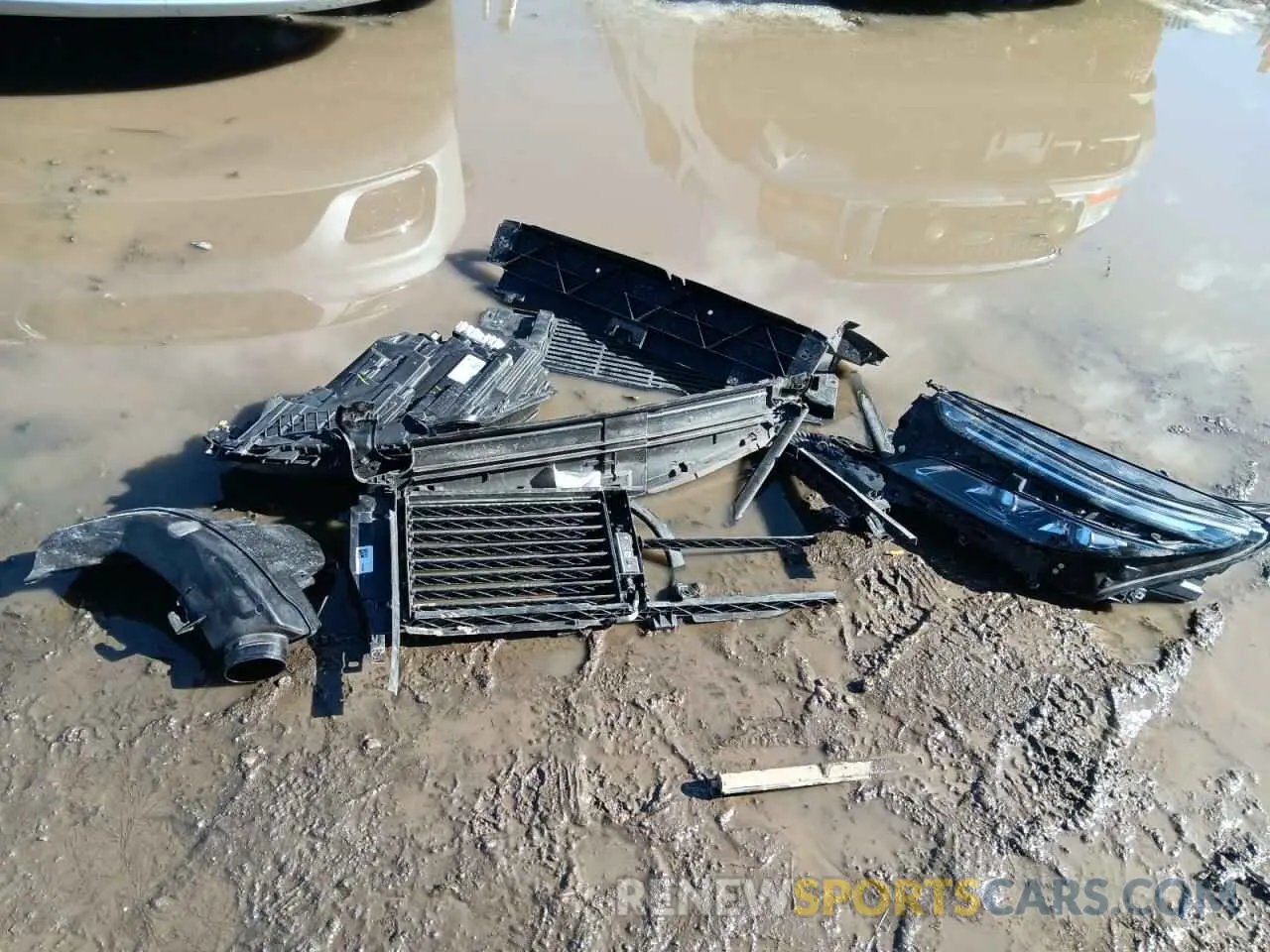 12 Photograph of a damaged car 3GNAXXEG2PL268860 CHEVROLET EQUINOX 2023