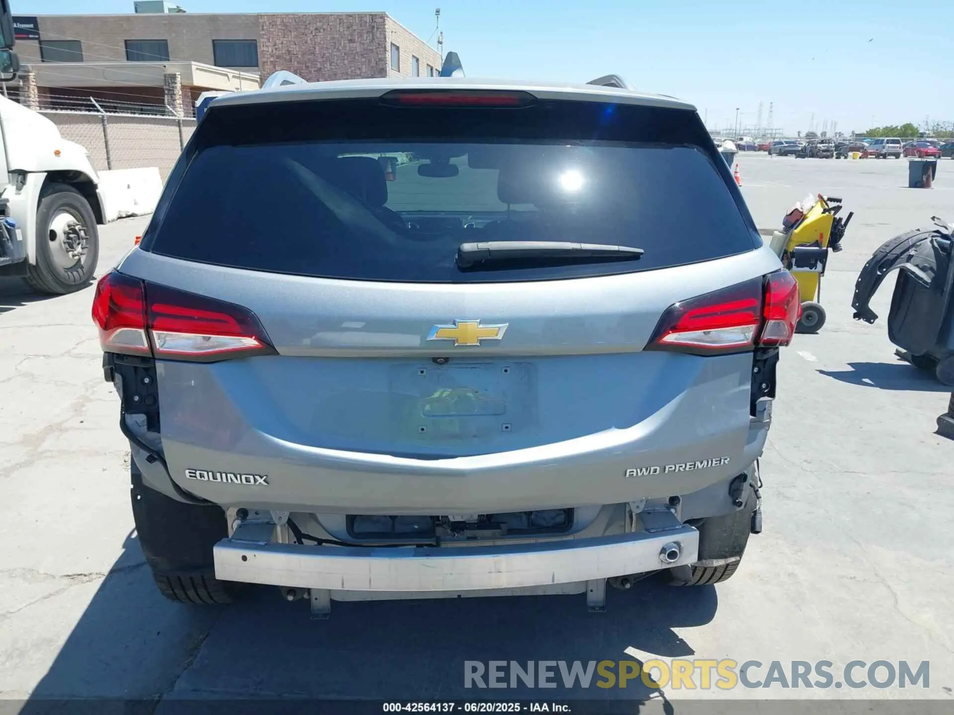 17 Photograph of a damaged car 3GNAXXEG5PL216221 CHEVROLET EQUINOX 2023