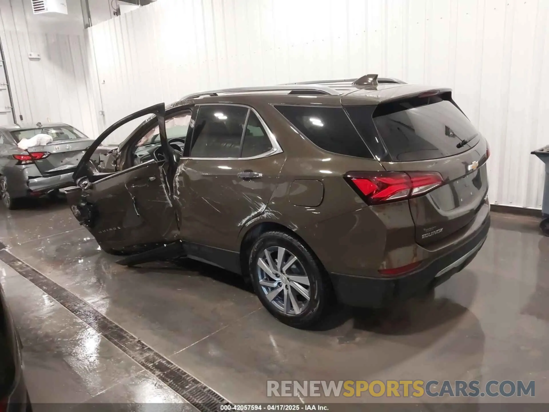 3 Photograph of a damaged car 3GNAXXEGXPL239686 CHEVROLET EQUINOX 2023