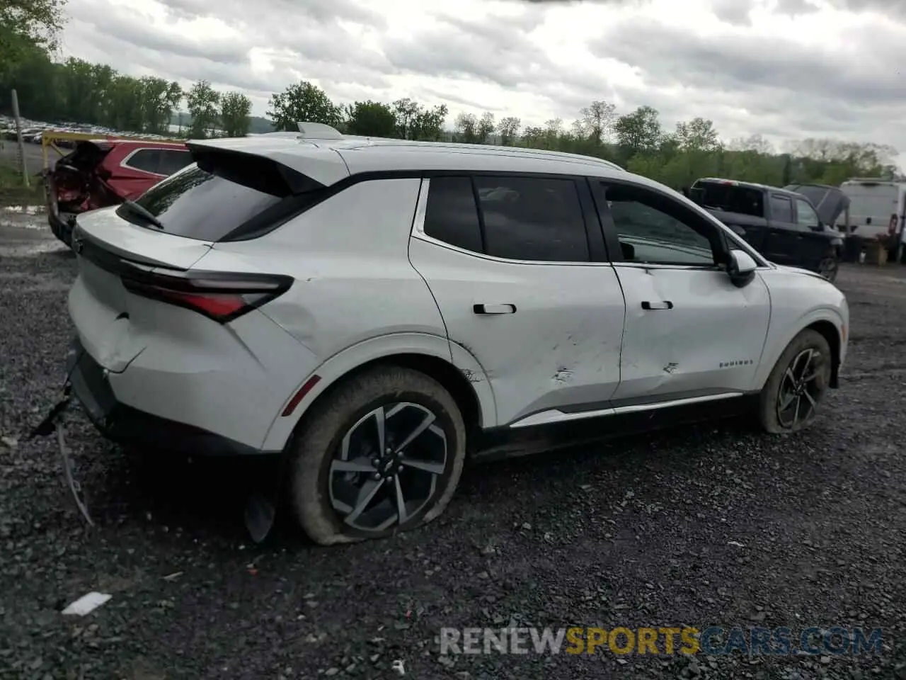 3 Photograph of a damaged car 3GN7DLRP1RS260215 CHEVROLET EQUINOX 2024