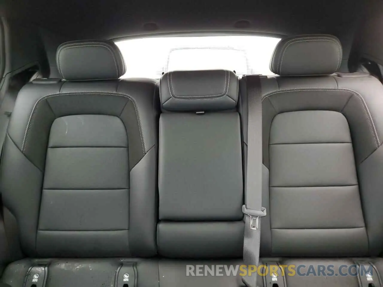 10 Photograph of a damaged car 3GN7DLRP3RS282507 CHEVROLET EQUINOX 2024