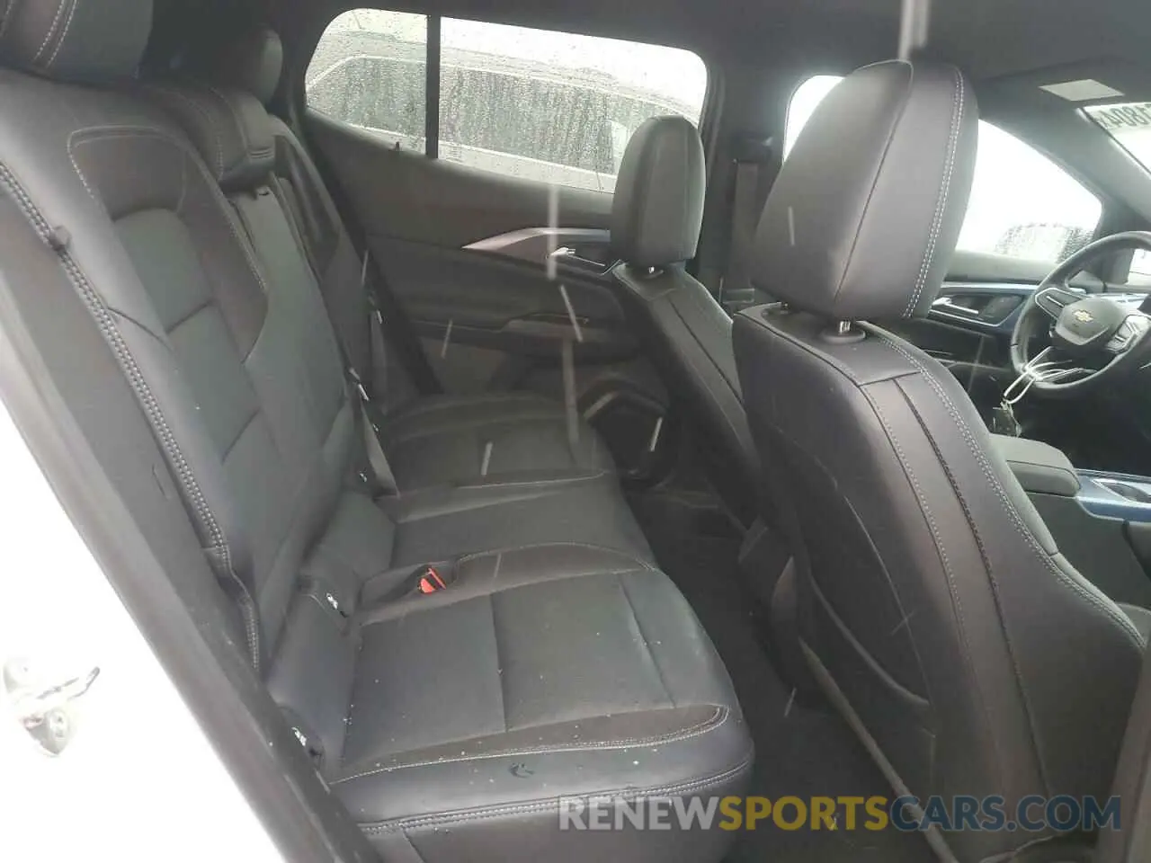 11 Photograph of a damaged car 3GN7DLRP6RS260243 CHEVROLET EQUINOX 2024