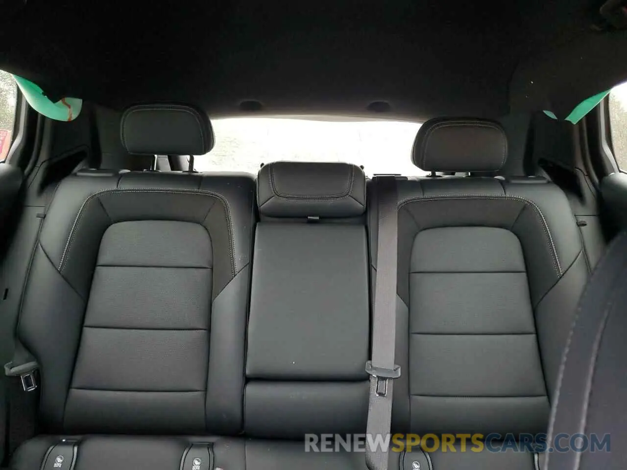 10 Photograph of a damaged car 3GN7DLRR8RS295321 CHEVROLET EQUINOX 2024