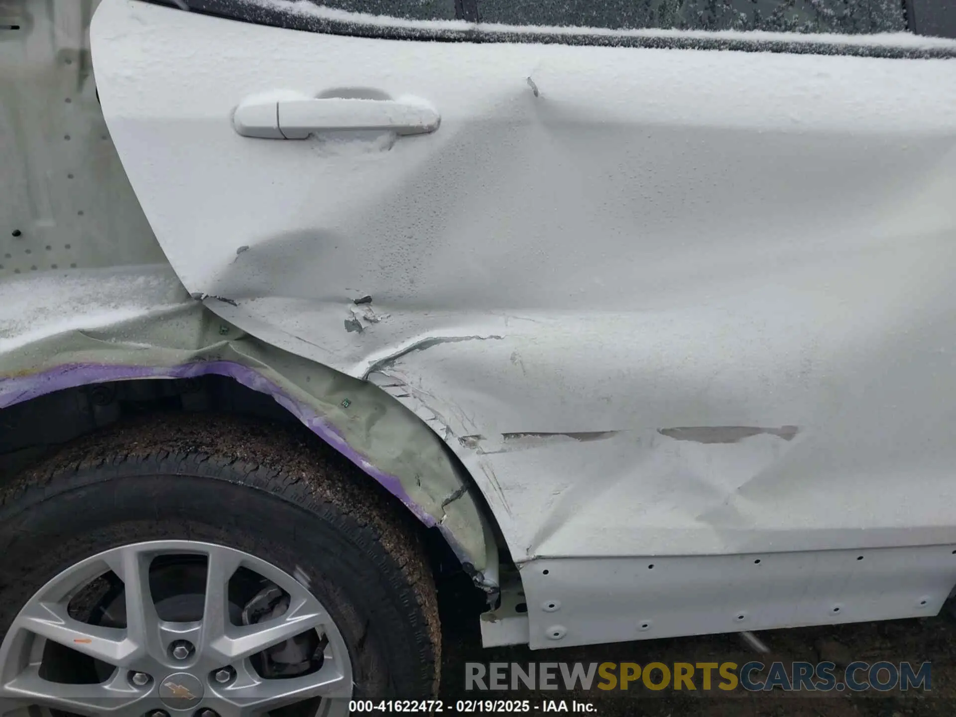17 Photograph of a damaged car 3GNAX5EG0RL287768 CHEVROLET EQUINOX 2024