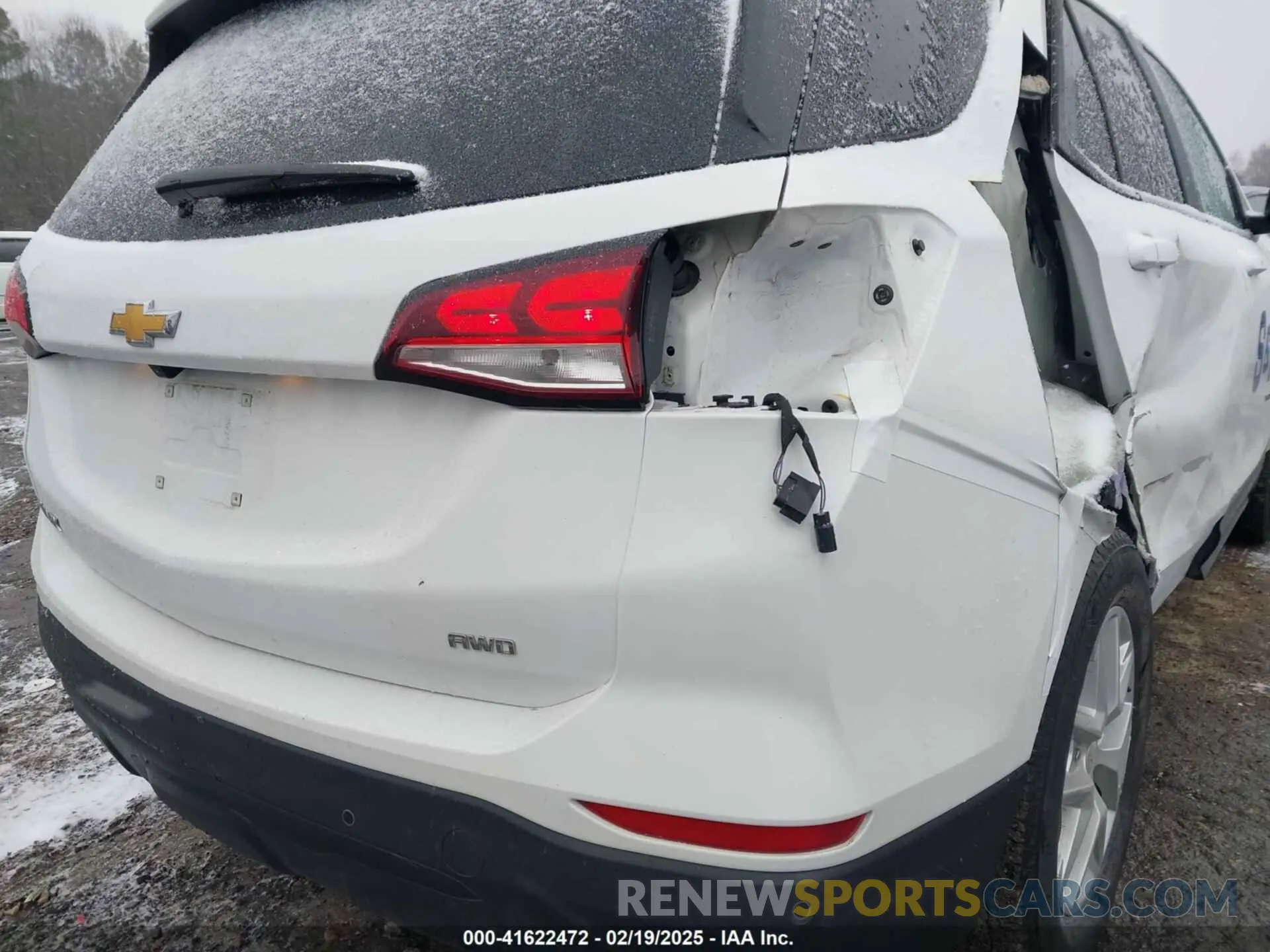 19 Photograph of a damaged car 3GNAX5EG0RL287768 CHEVROLET EQUINOX 2024