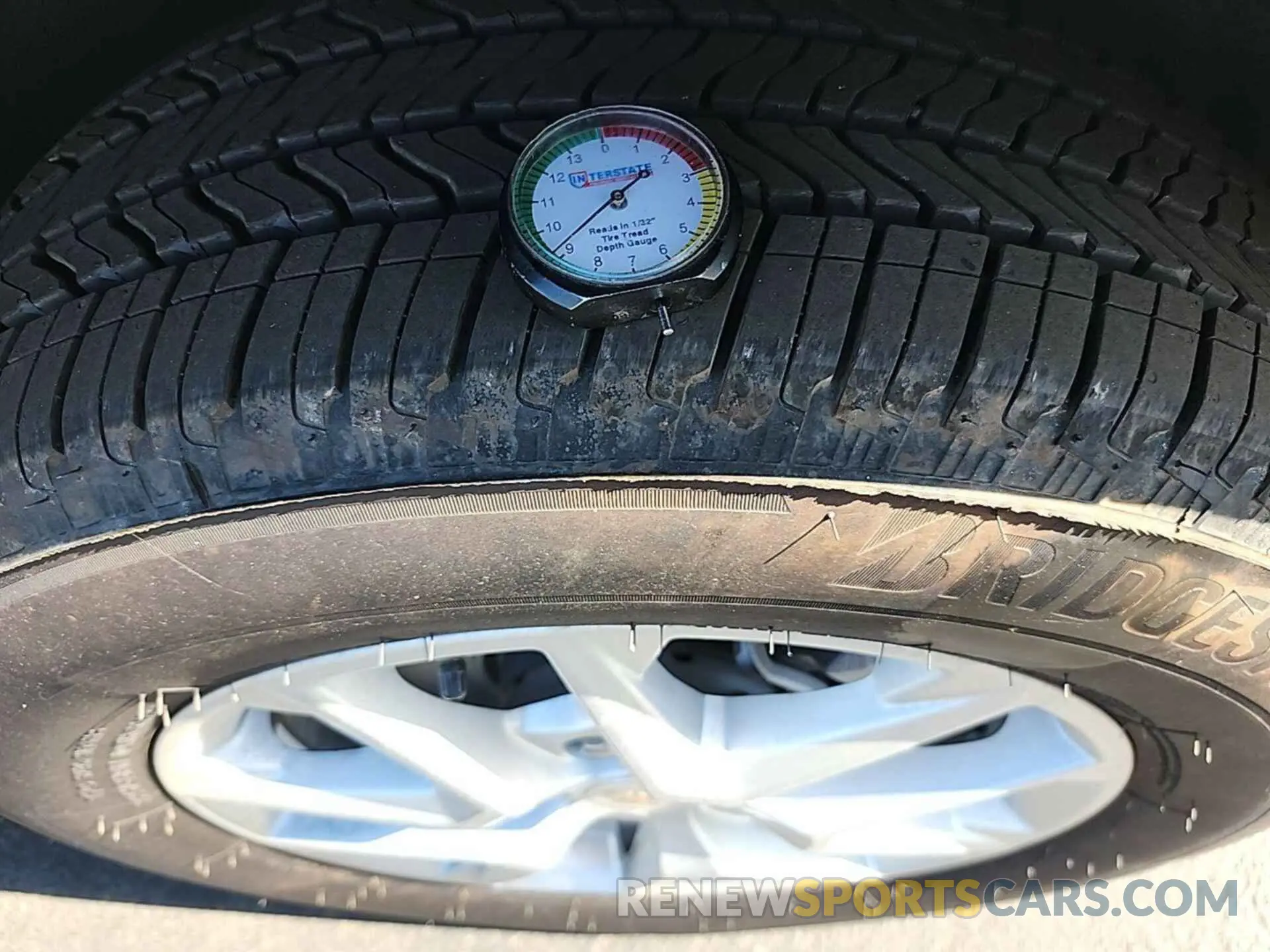 17 Photograph of a damaged car 3GNAX5EG1RL261437 CHEVROLET EQUINOX 2024