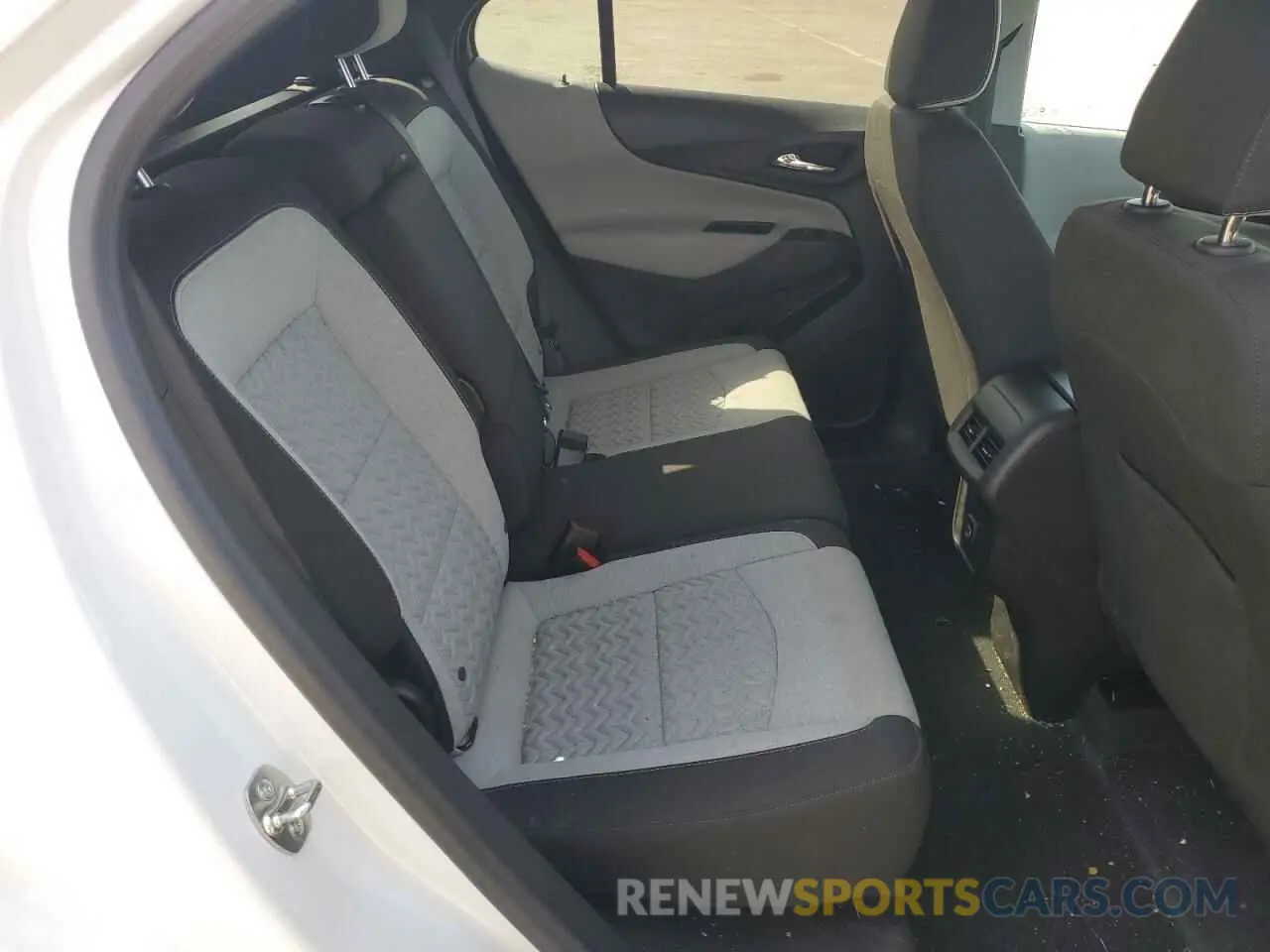 12 Photograph of a damaged car 3GNAX5EG2RL294253 CHEVROLET EQUINOX 2024