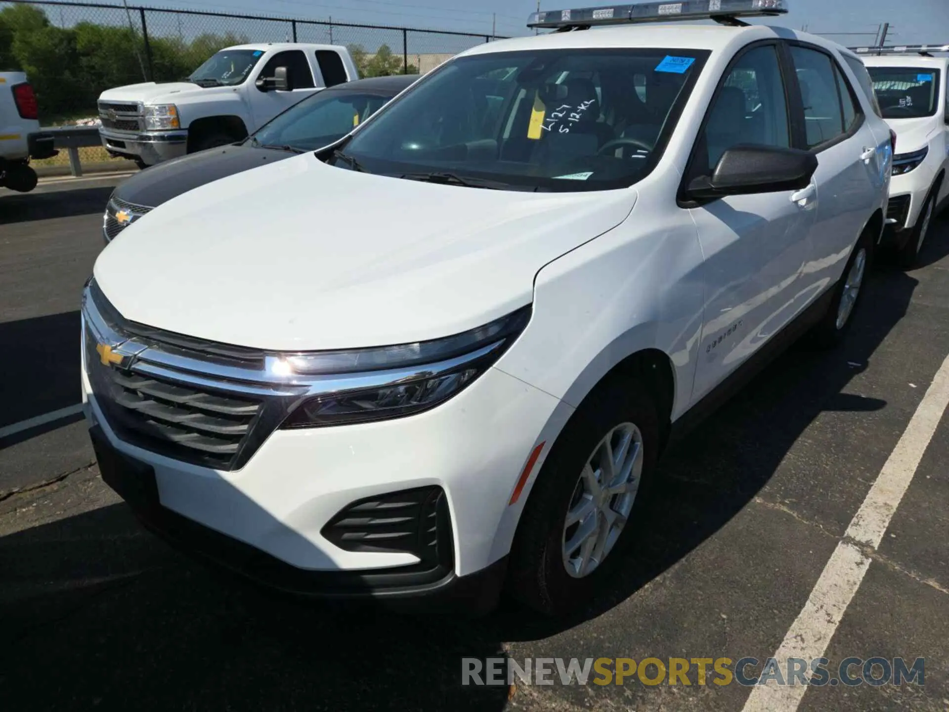 10 Photograph of a damaged car 3GNAX5EG7RL261670 CHEVROLET EQUINOX 2024