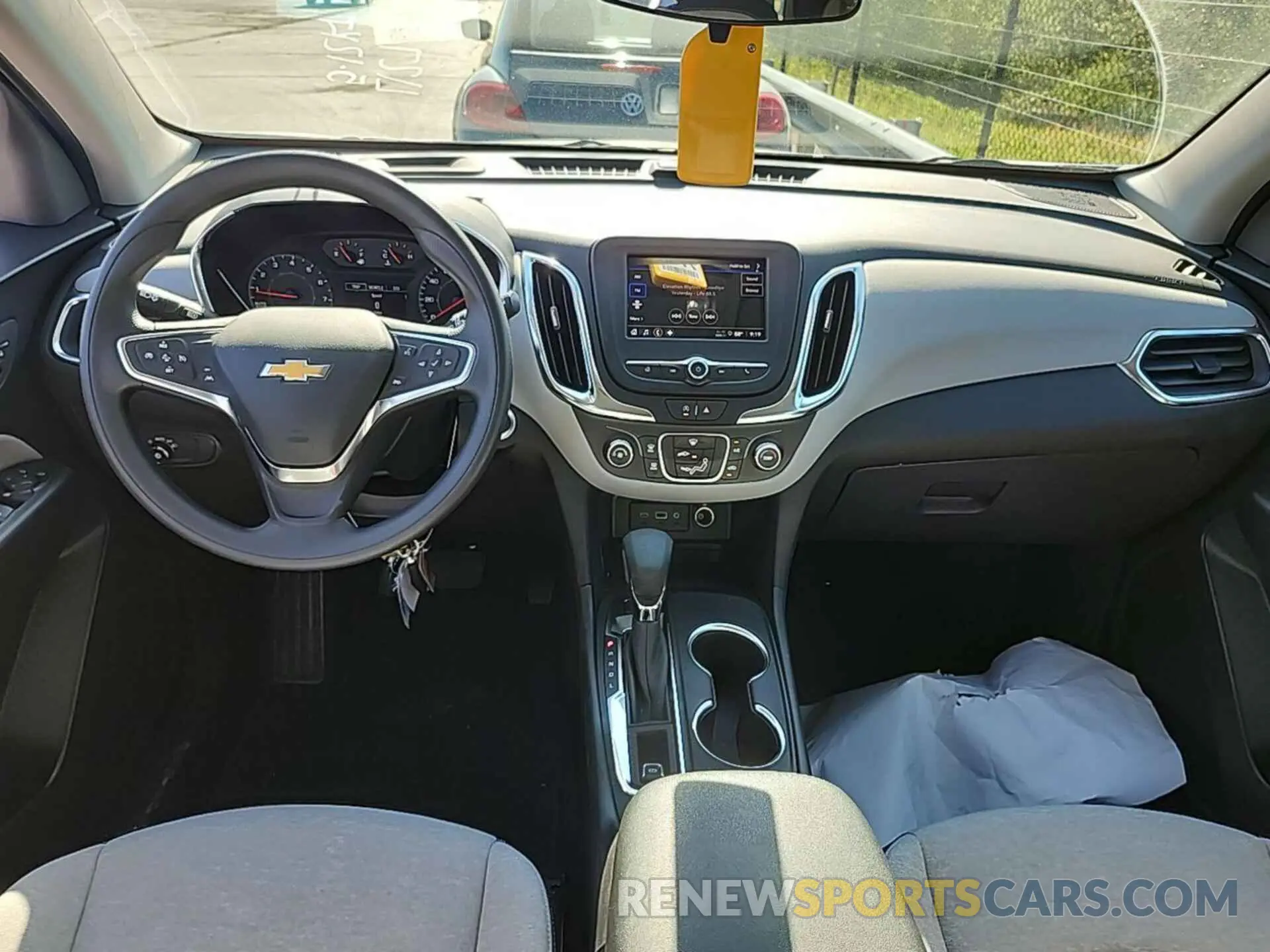 6 Photograph of a damaged car 3GNAX5EGXRL261498 CHEVROLET EQUINOX 2024