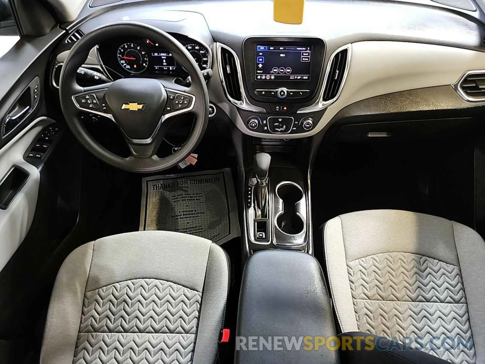 32 Photograph of a damaged car 3GNAX5EGXRL261579 CHEVROLET EQUINOX 2024