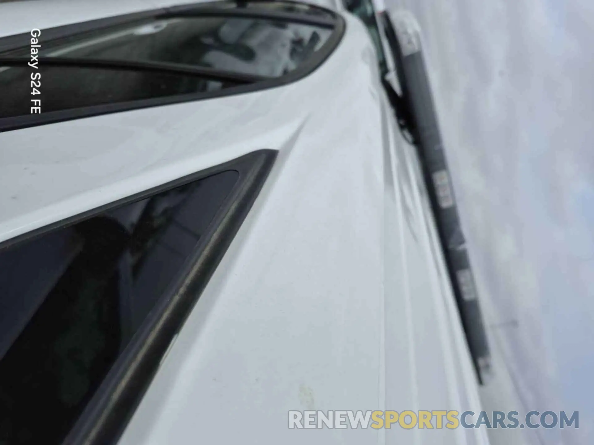 28 Photograph of a damaged car 3GNAXFEG0RL259037 CHEVROLET EQUINOX 2024