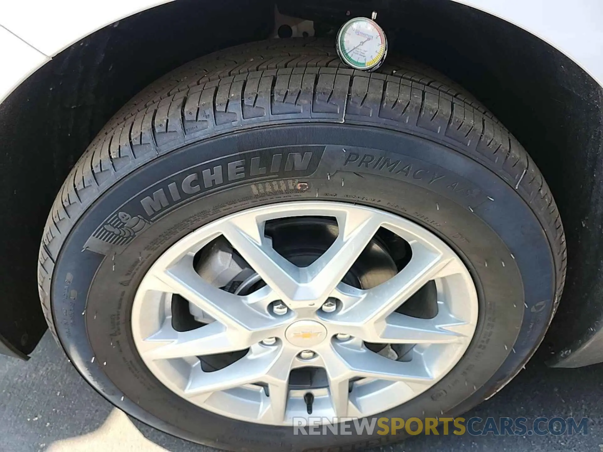 18 Photograph of a damaged car 3GNAXFEG0RL259099 CHEVROLET EQUINOX 2024