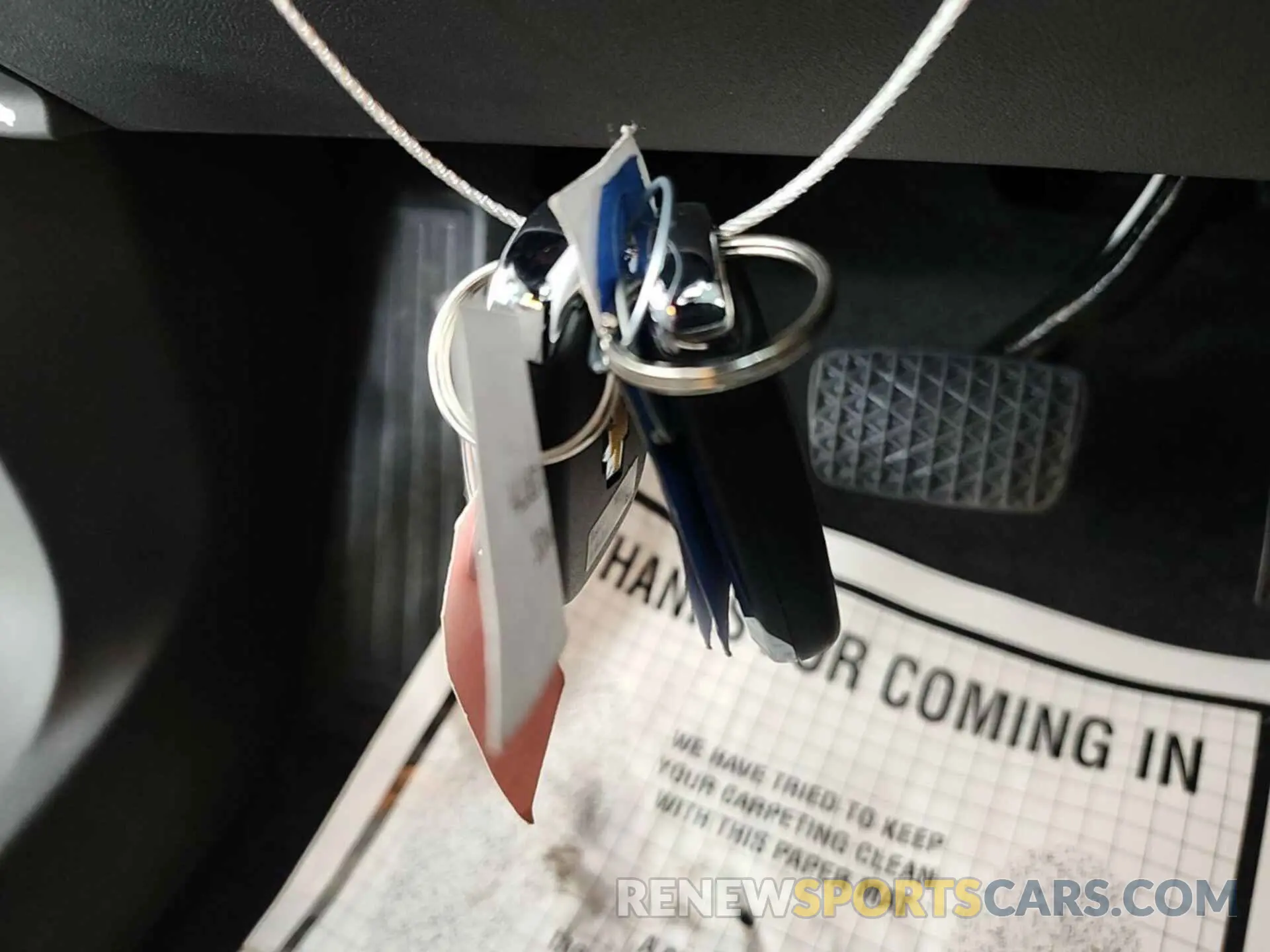4 Photograph of a damaged car 3GNAXFEG0RL259099 CHEVROLET EQUINOX 2024