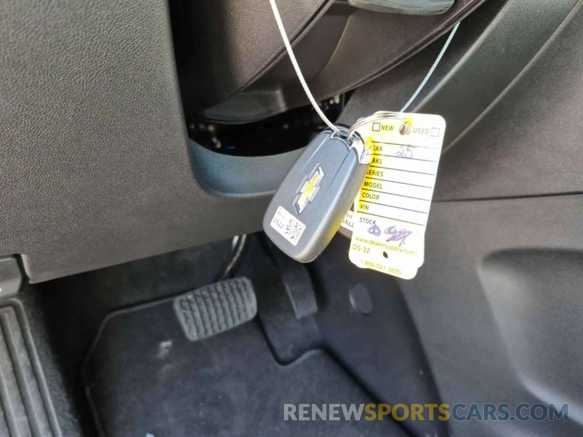 8 Photograph of a damaged car 3GNAXFEG1RL259144 CHEVROLET EQUINOX 2024