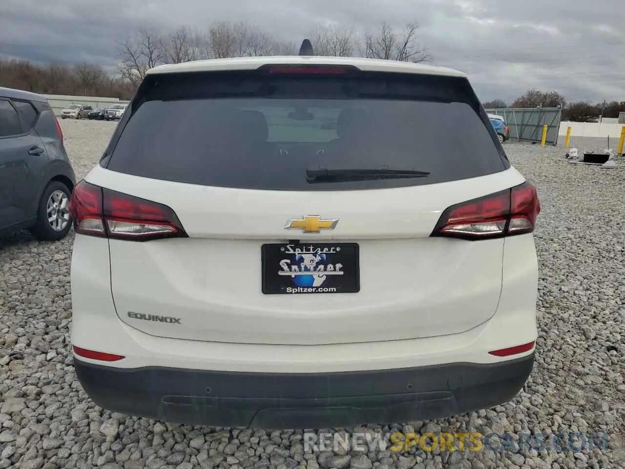 6 Photograph of a damaged car 3GNAXFEG1RL304485 CHEVROLET EQUINOX 2024