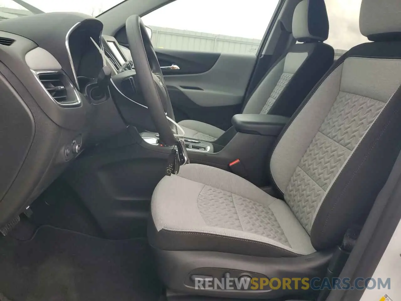 7 Photograph of a damaged car 3GNAXFEG1RL304485 CHEVROLET EQUINOX 2024