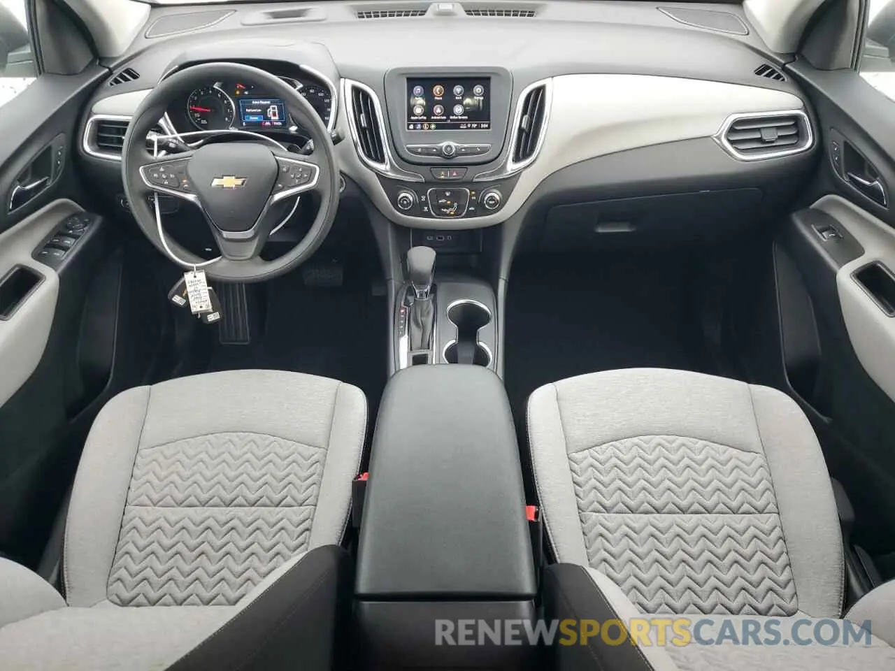 8 Photograph of a damaged car 3GNAXFEG1RL304485 CHEVROLET EQUINOX 2024