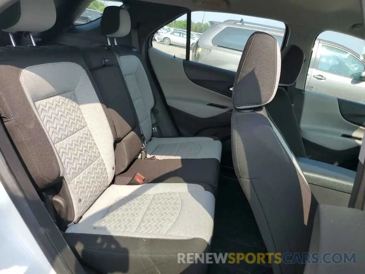 11 Photograph of a damaged car 3GNAXFEG2RL270802 CHEVROLET EQUINOX 2024