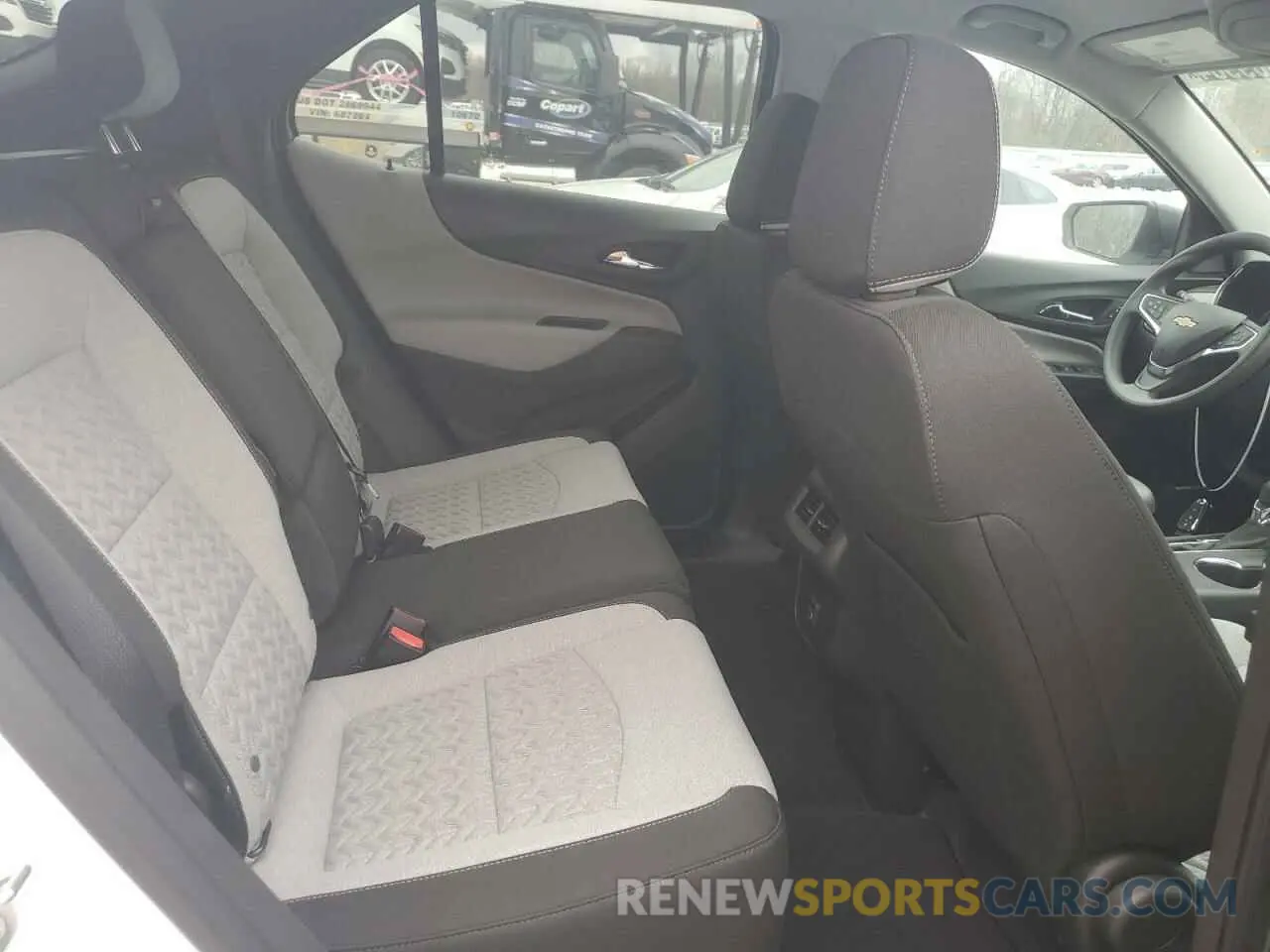 11 Photograph of a damaged car 3GNAXFEG3RL319151 CHEVROLET EQUINOX 2024