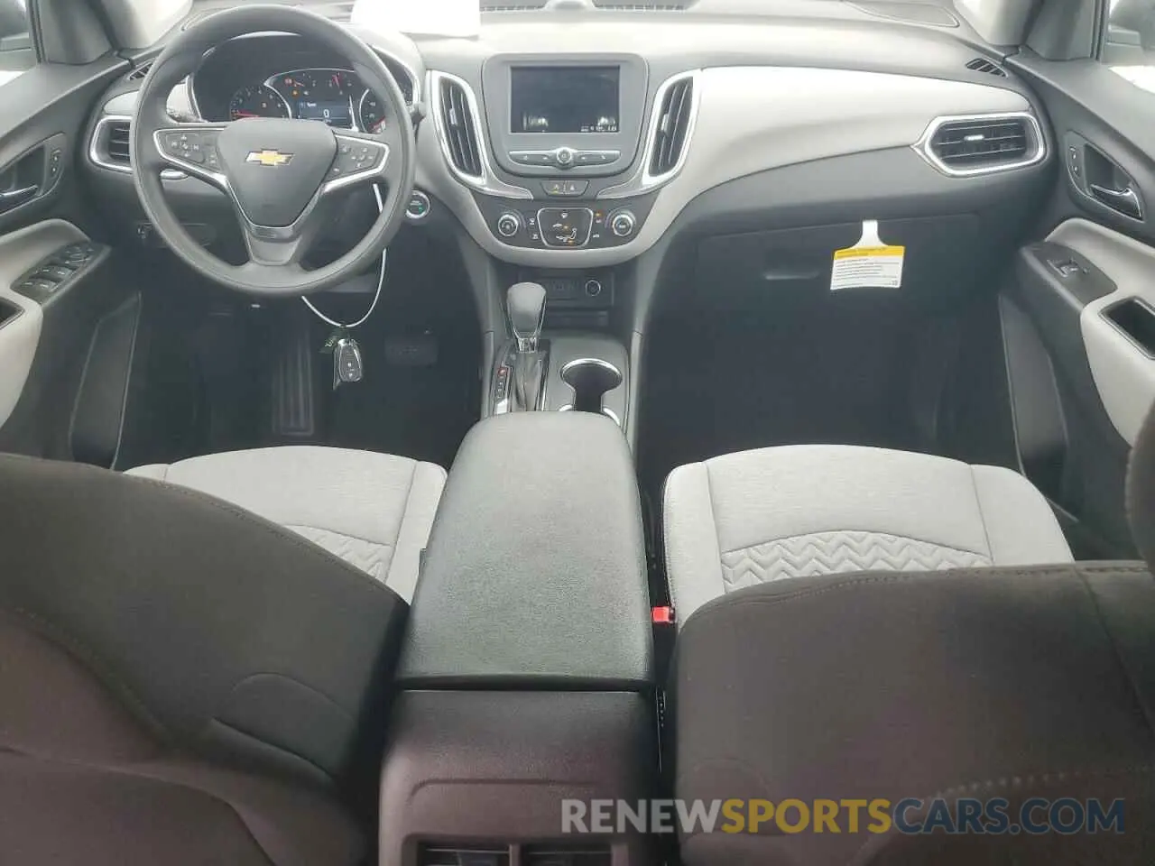 8 Photograph of a damaged car 3GNAXFEG3RL319151 CHEVROLET EQUINOX 2024
