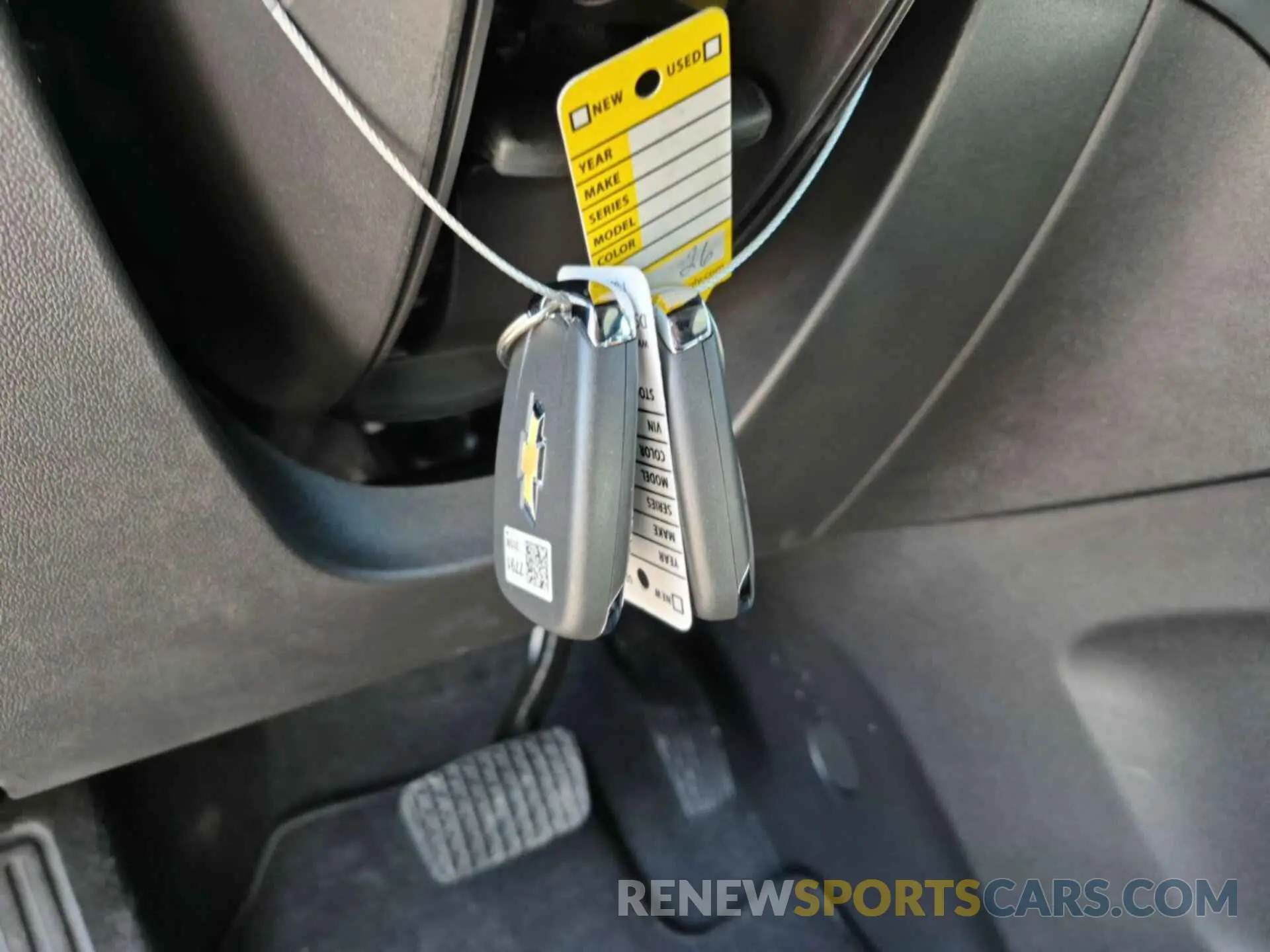 24 Photograph of a damaged car 3GNAXFEG5RL259230 CHEVROLET EQUINOX 2024