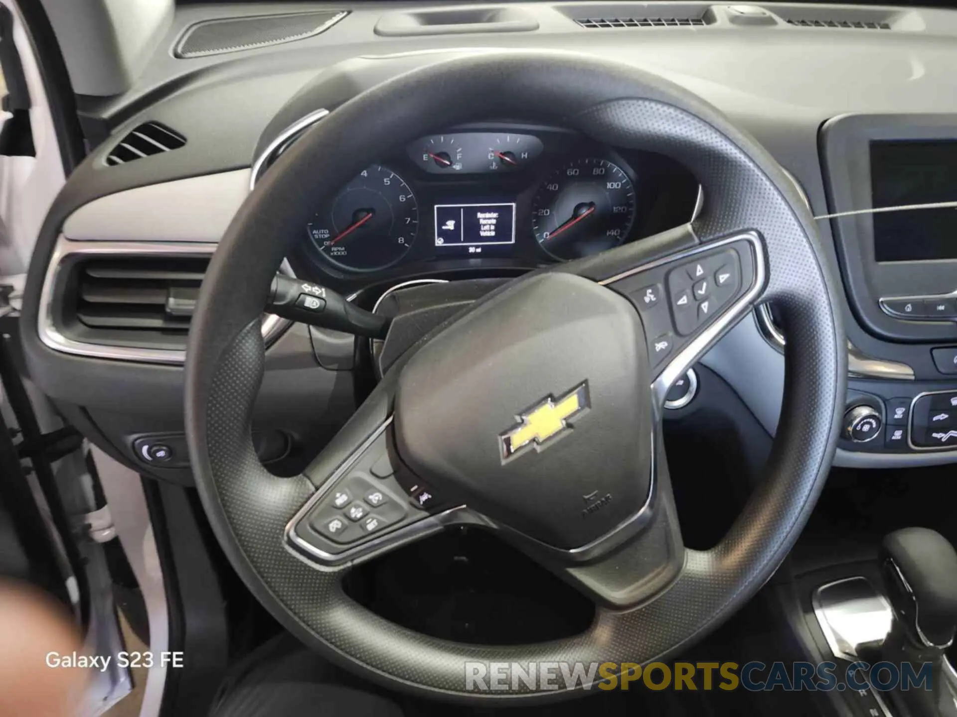 6 Photograph of a damaged car 3GNAXFEG5RL259230 CHEVROLET EQUINOX 2024