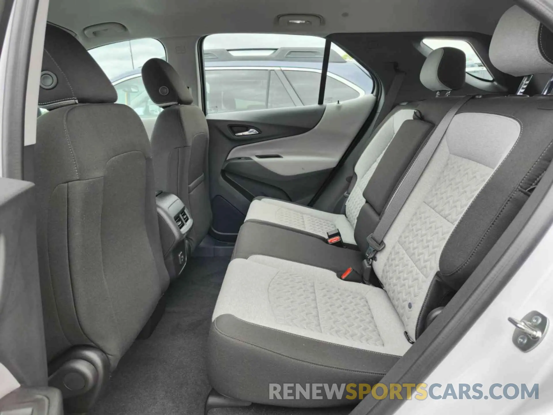 11 Photograph of a damaged car 3GNAXFEG8RL259173 CHEVROLET EQUINOX 2024