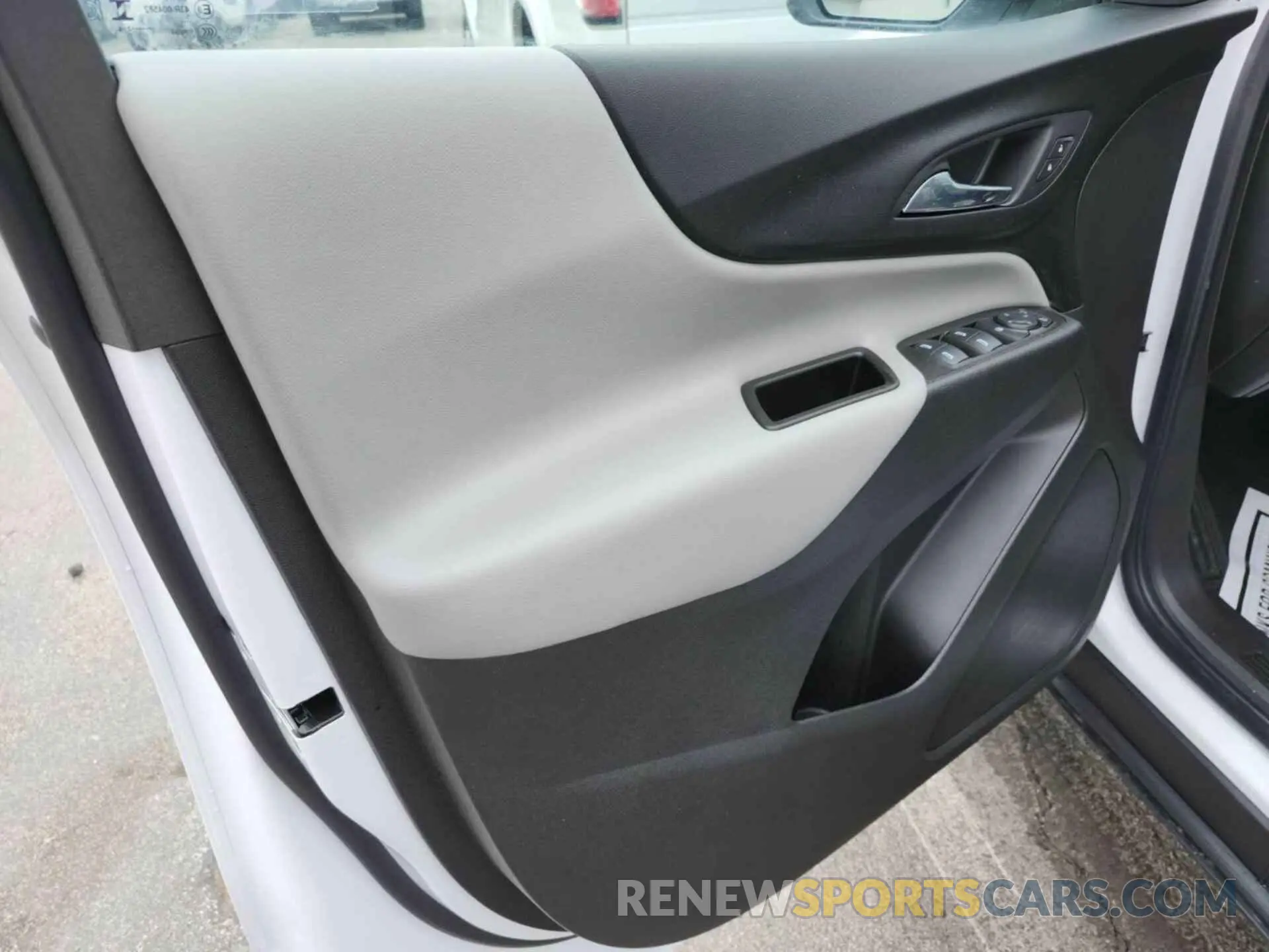 6 Photograph of a damaged car 3GNAXFEG8RL259173 CHEVROLET EQUINOX 2024
