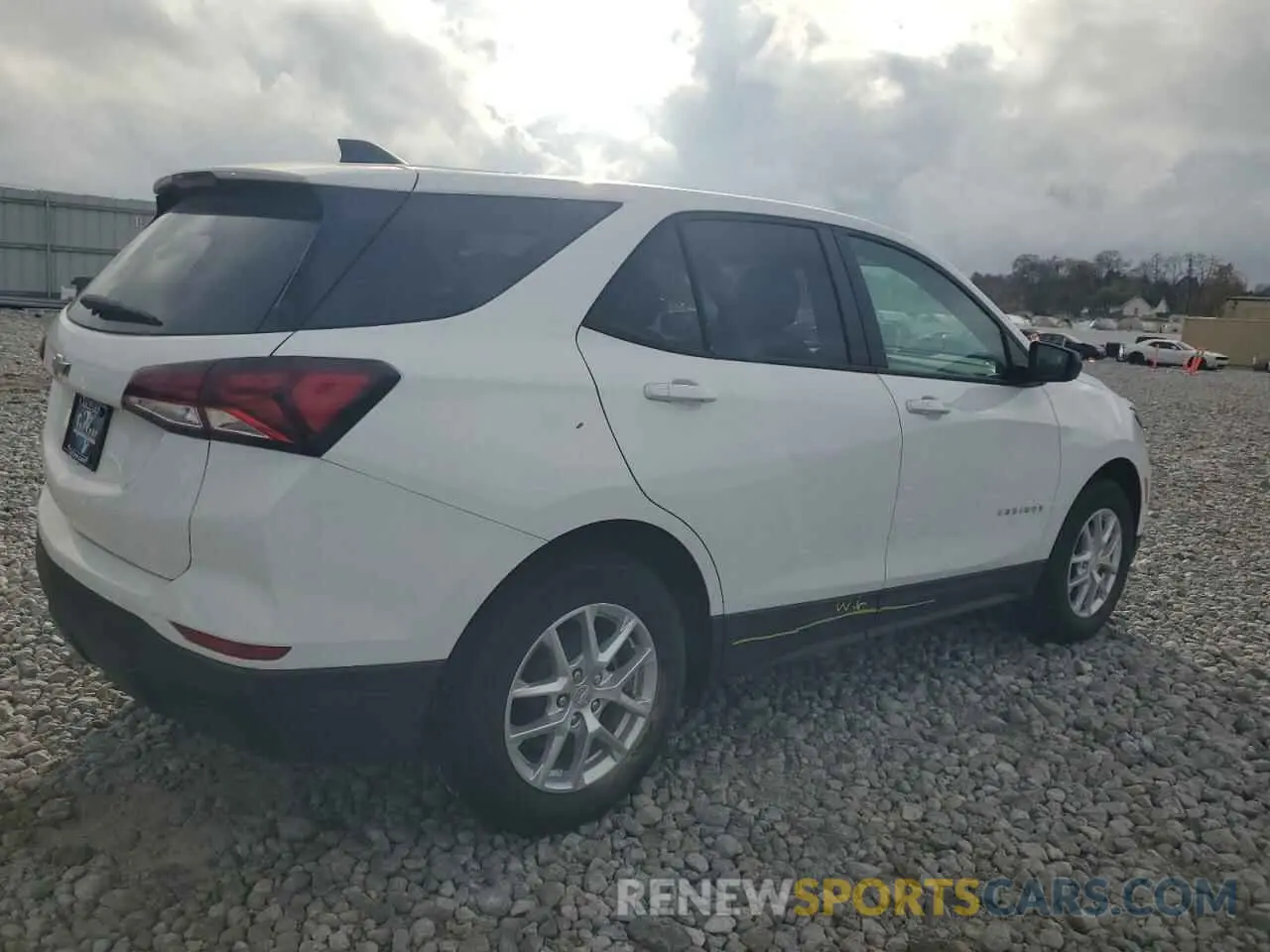 3 Photograph of a damaged car 3GNAXFEGXRL304484 CHEVROLET EQUINOX 2024