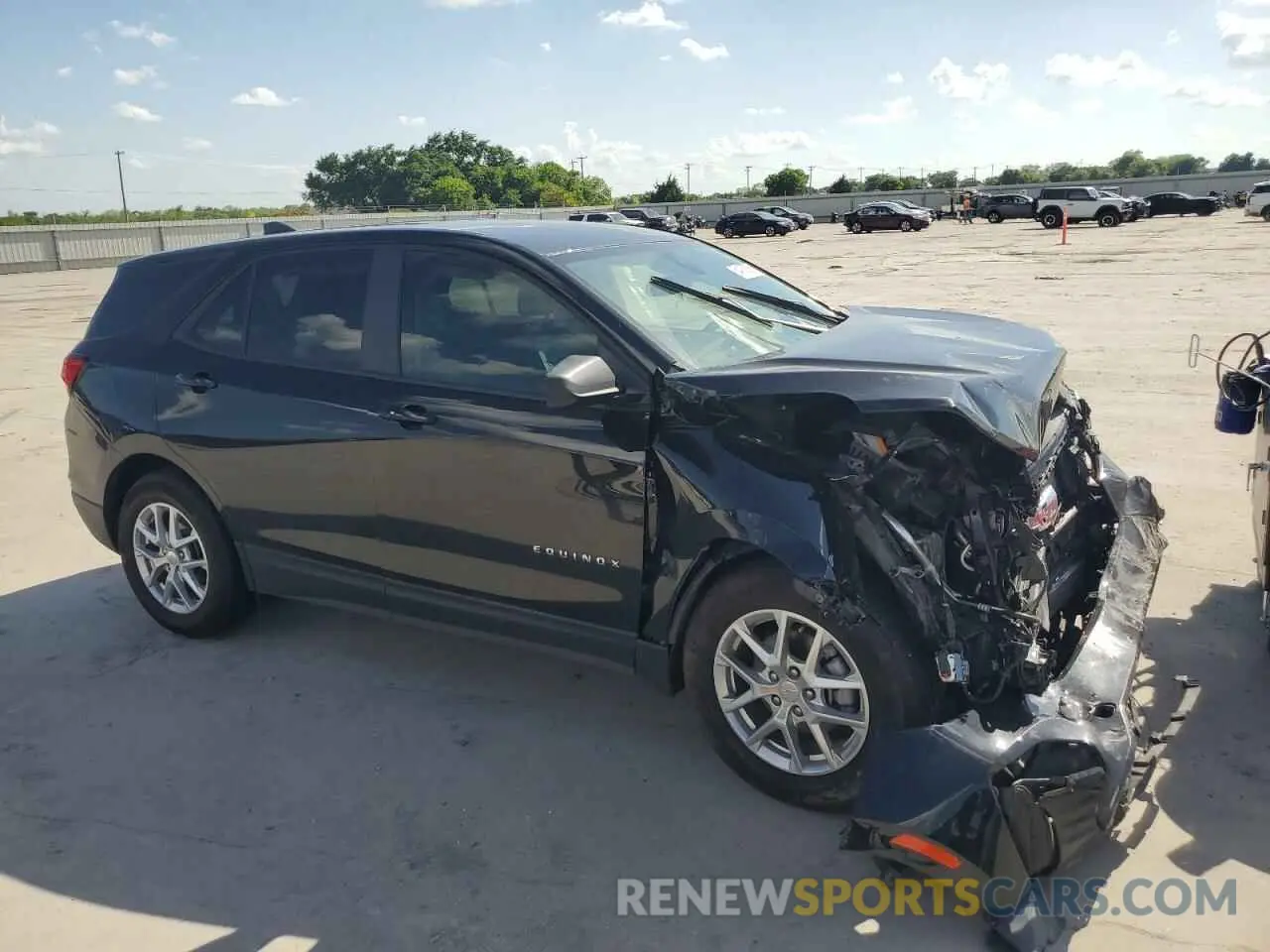 4 Photograph of a damaged car 3GNAXHEG0RL366097 CHEVROLET EQUINOX 2024