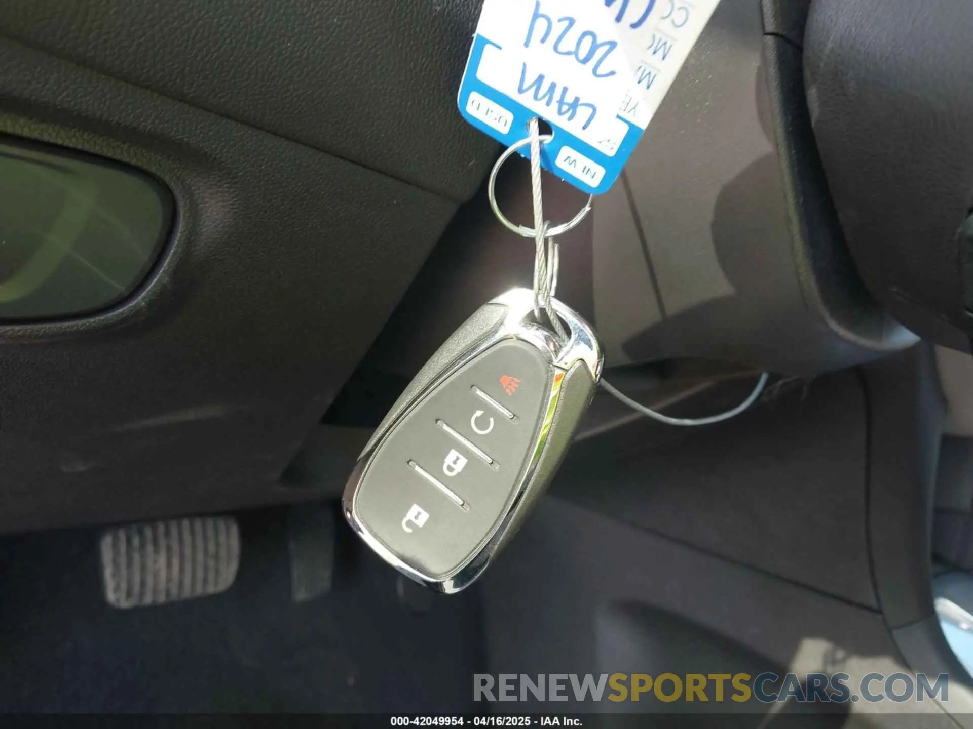 11 Photograph of a damaged car 3GNAXHEG1RL151909 CHEVROLET EQUINOX 2024