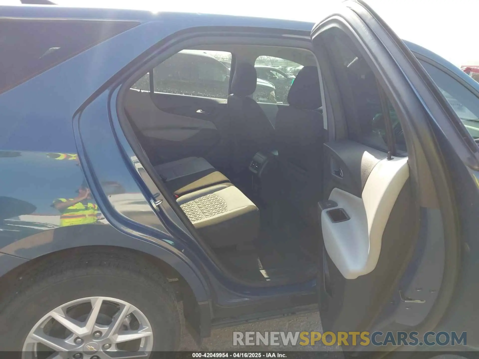 8 Photograph of a damaged car 3GNAXHEG1RL151909 CHEVROLET EQUINOX 2024