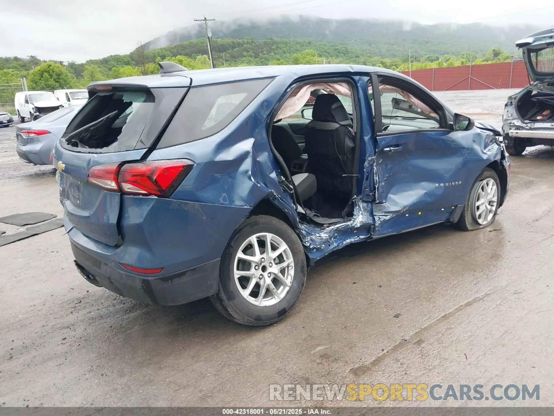 4 Photograph of a damaged car 3GNAXHEG1RL169794 CHEVROLET EQUINOX 2024
