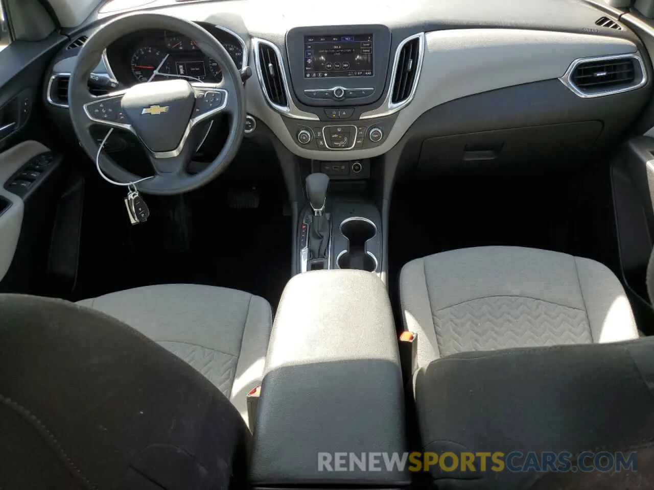 8 Photograph of a damaged car 3GNAXHEG2RL139025 CHEVROLET EQUINOX 2024