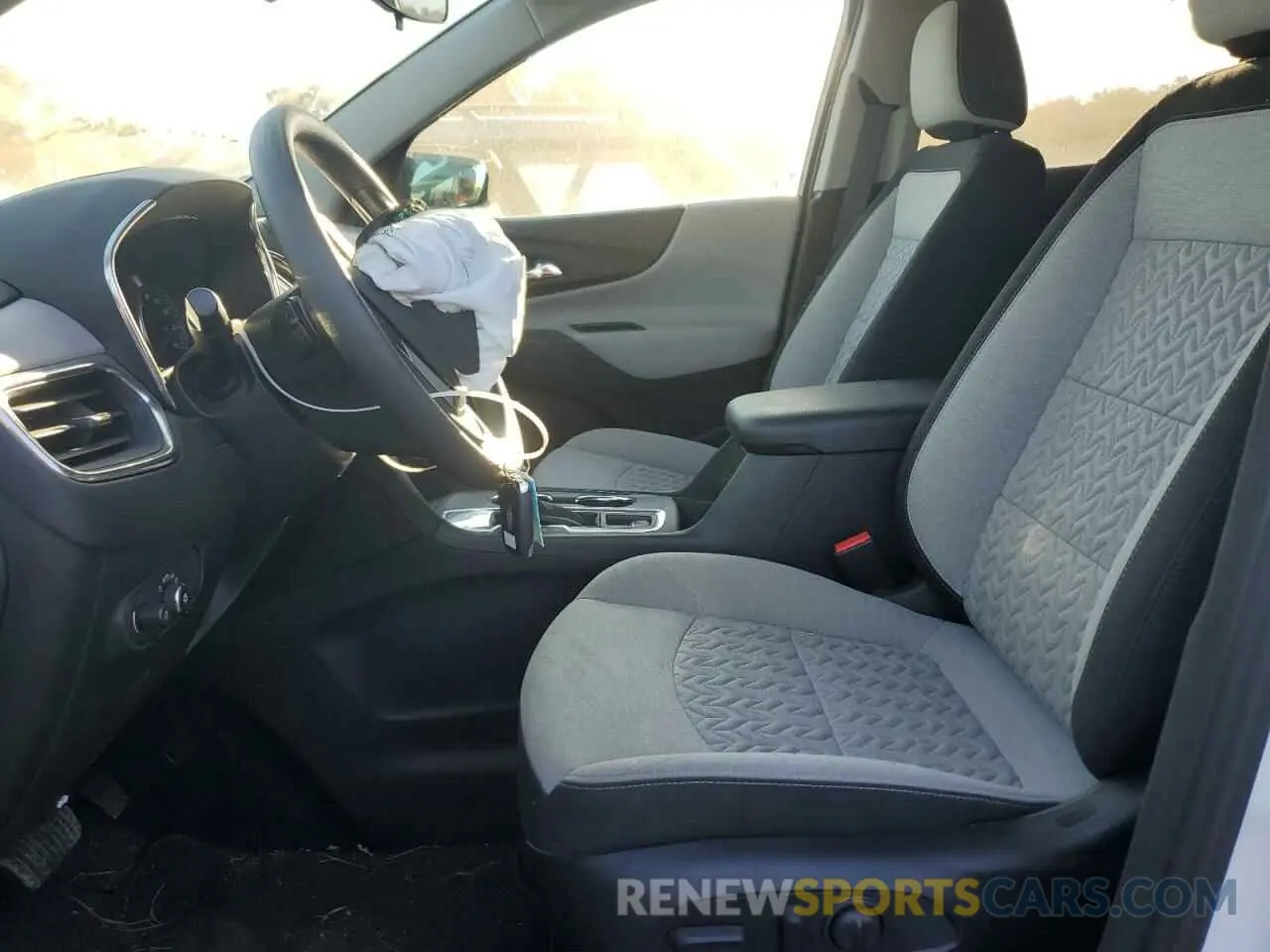 7 Photograph of a damaged car 3GNAXHEG2RL187575 CHEVROLET EQUINOX 2024