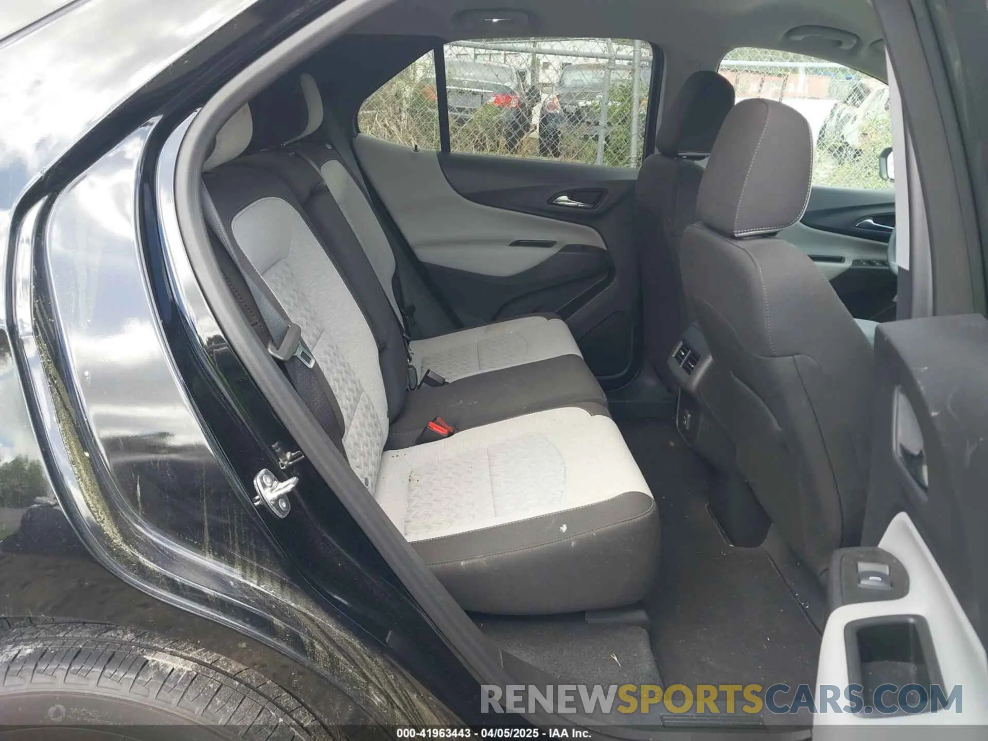 8 Photograph of a damaged car 3GNAXHEG2RL209400 CHEVROLET EQUINOX 2024