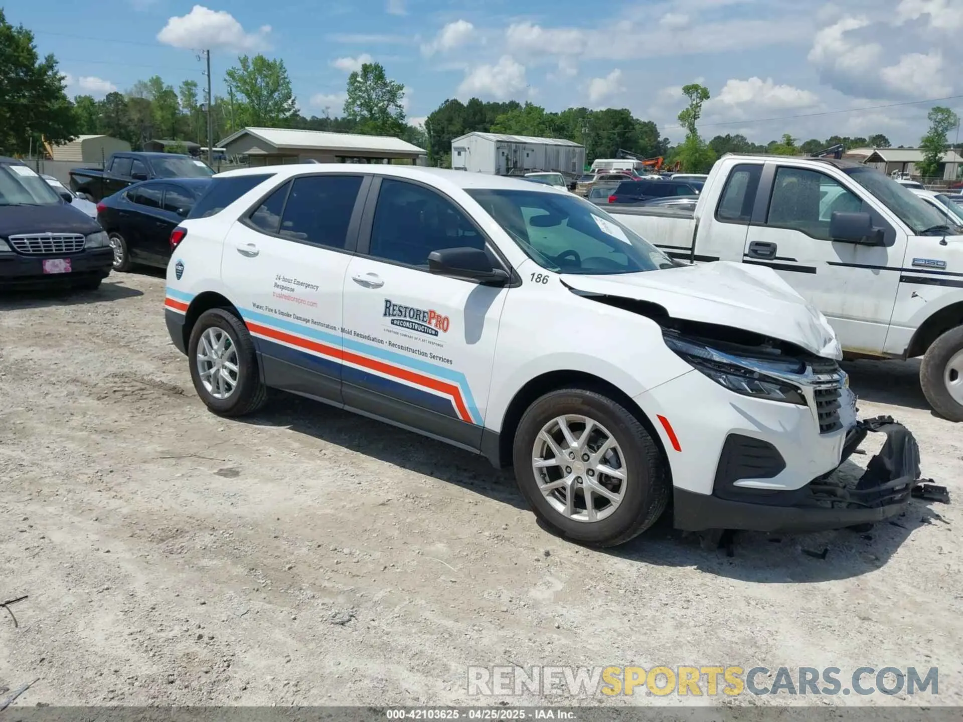 1 Photograph of a damaged car 3GNAXHEG3RL110391 CHEVROLET EQUINOX 2024