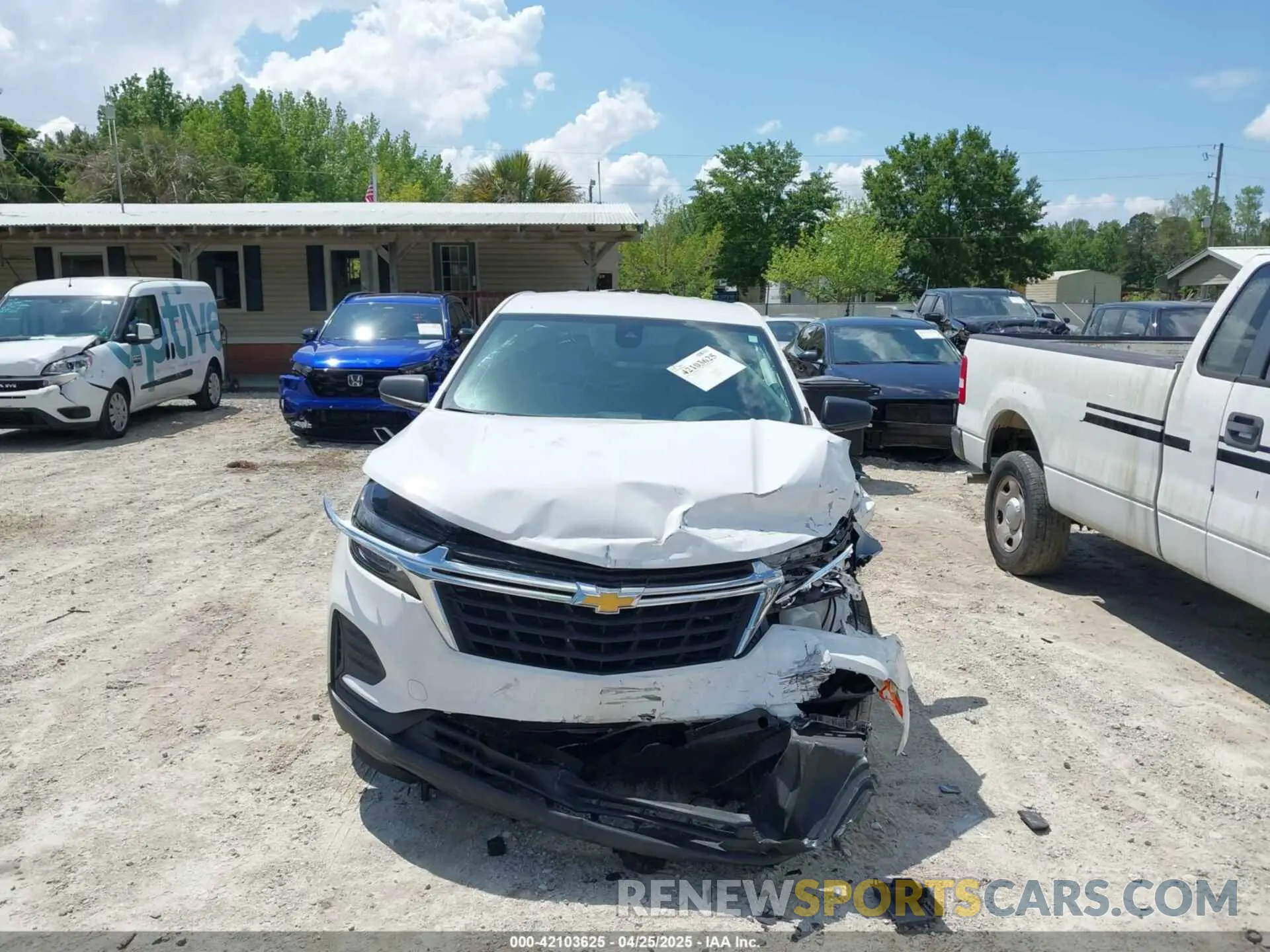12 Photograph of a damaged car 3GNAXHEG3RL110391 CHEVROLET EQUINOX 2024