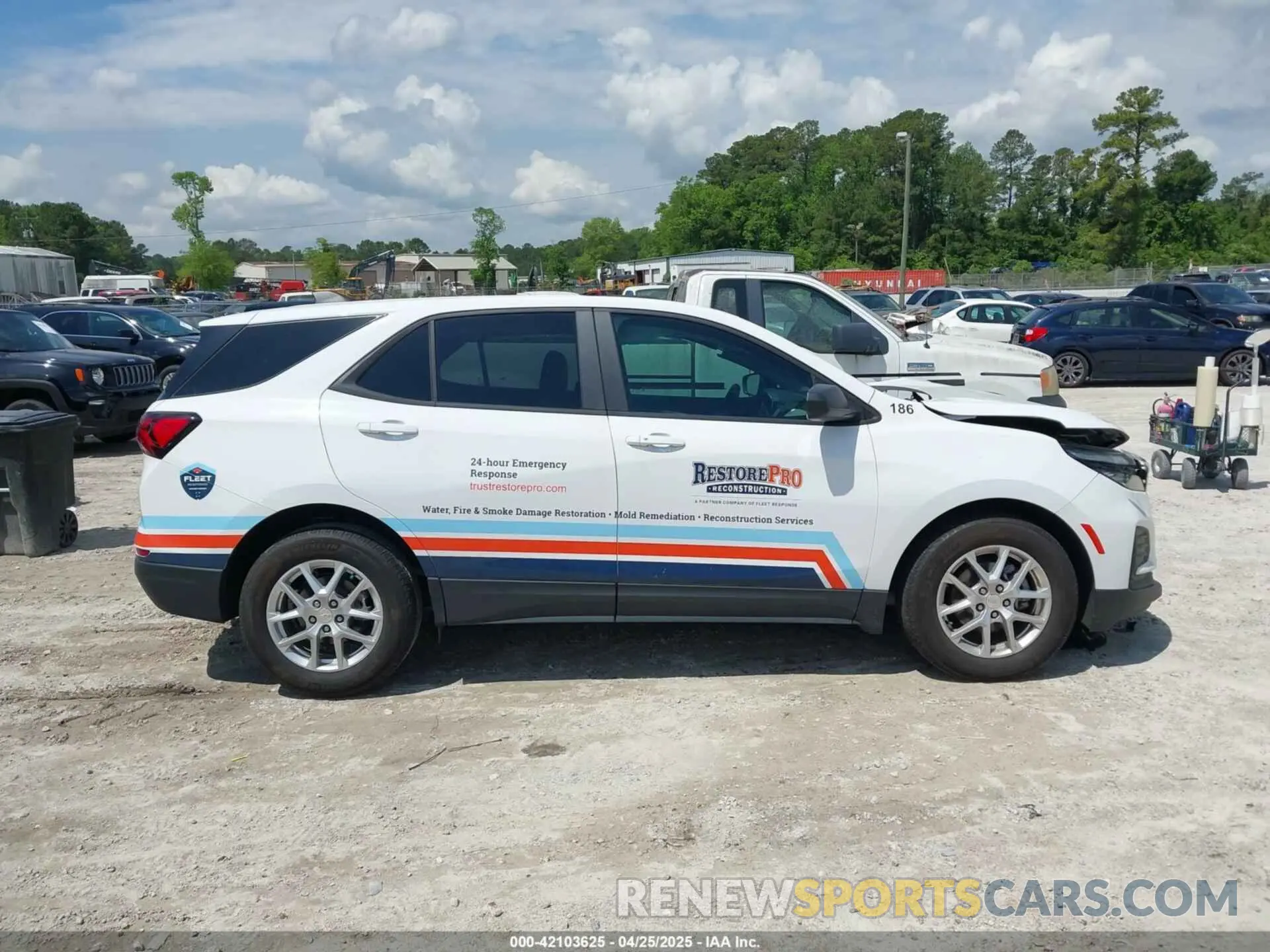 13 Photograph of a damaged car 3GNAXHEG3RL110391 CHEVROLET EQUINOX 2024